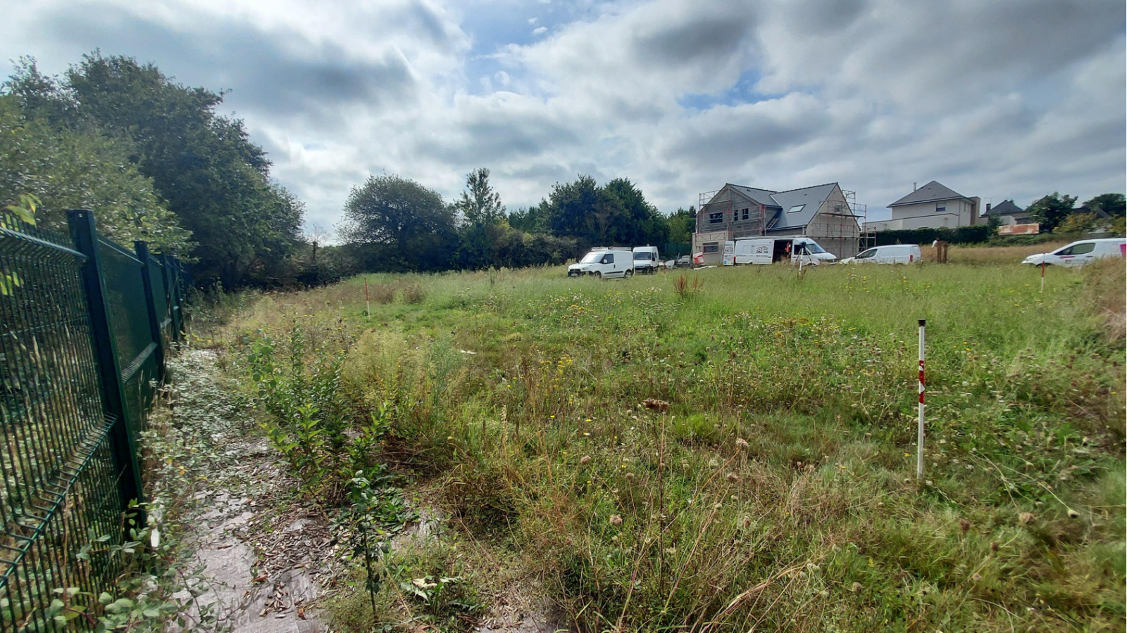 Terrain constructible de 401m2 à Dol-de-Bretagne/ image 1