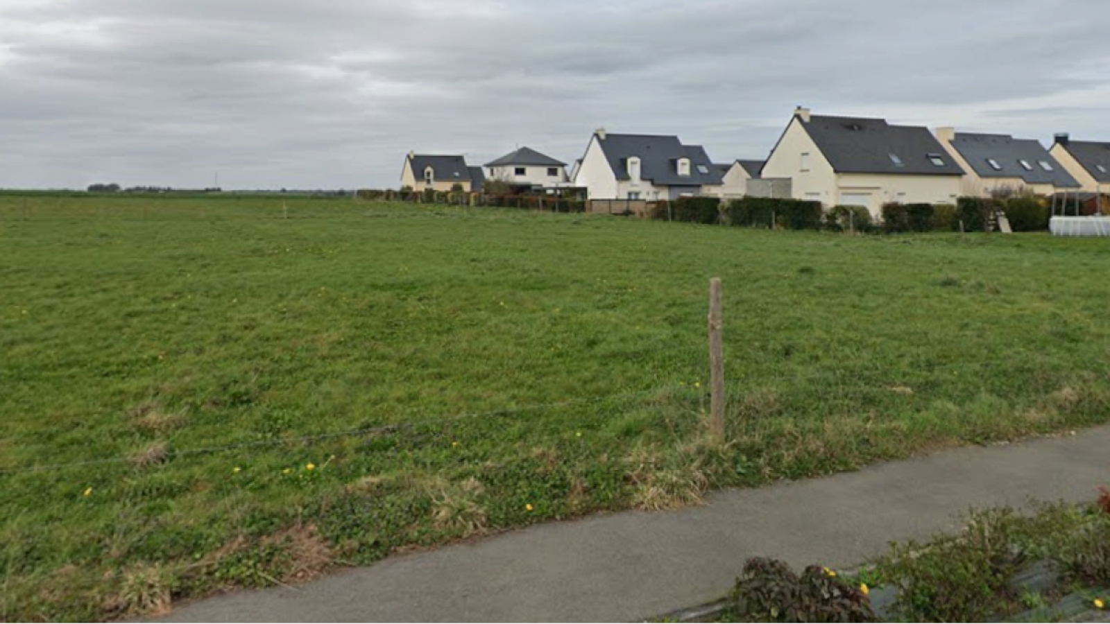 Terrain constructible de 289m2 à Piré-Chancé/ image 1
