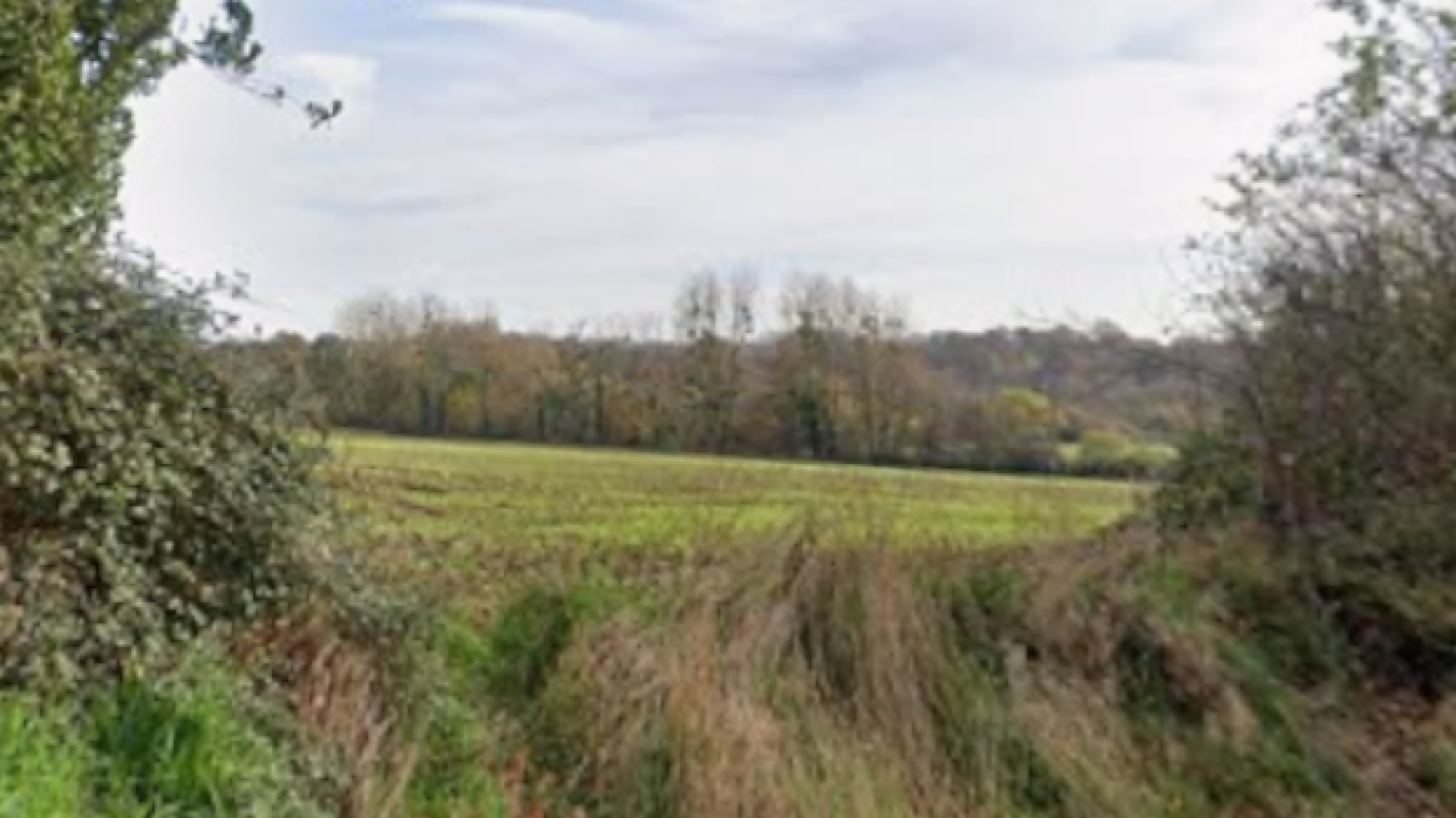 Terrain constructible de 178m2 à Combourg/ image 1