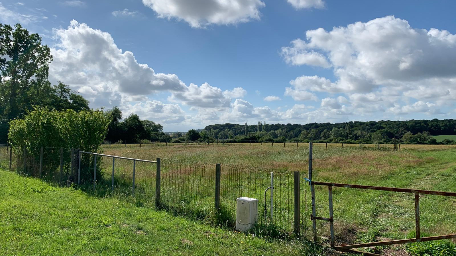 Terrain constructible de 1000m2 à Meursanges/ image 1