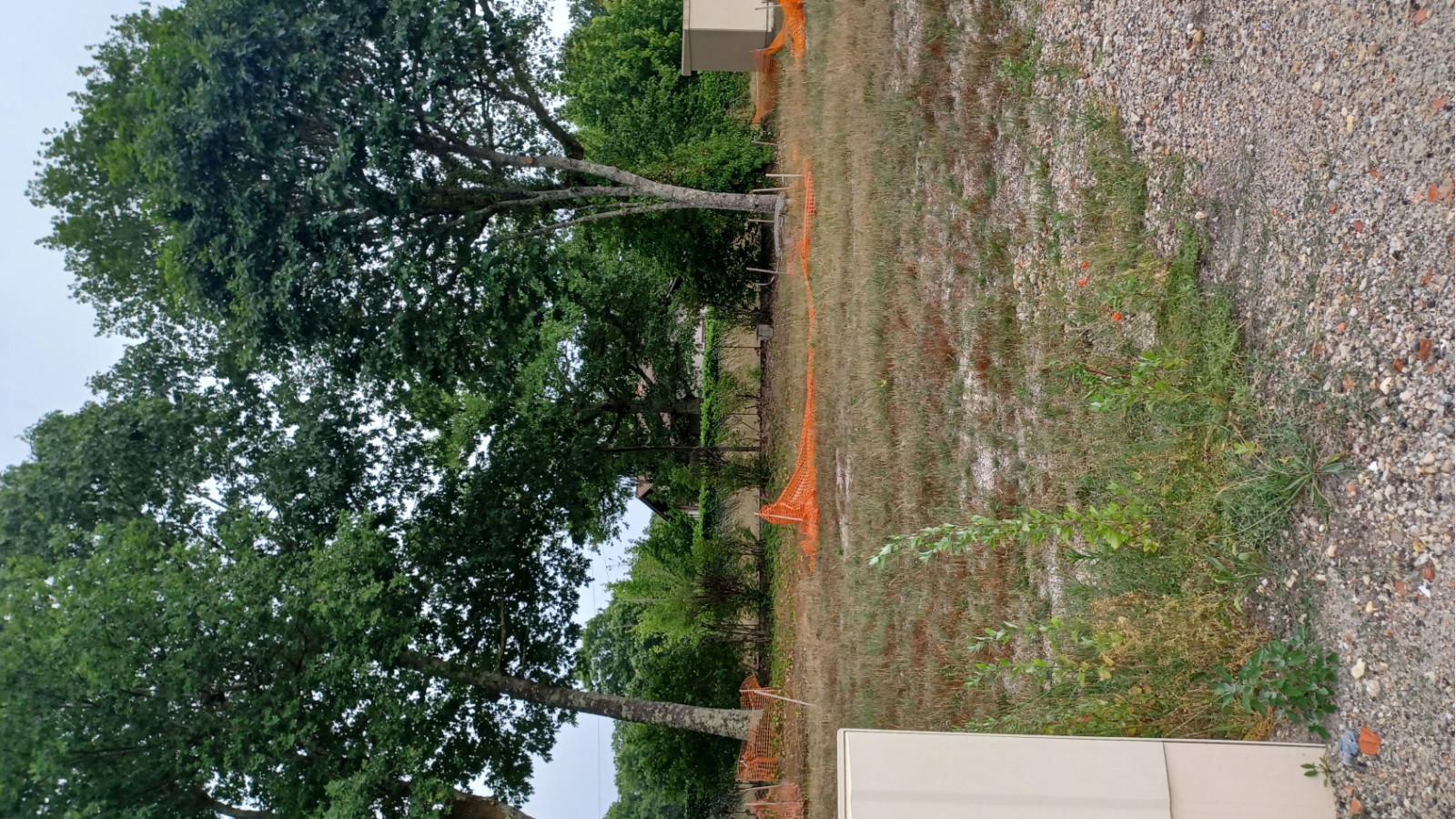 Terrain constructible de 522m2 à Saint-Médard-en-Jalles/ image 1