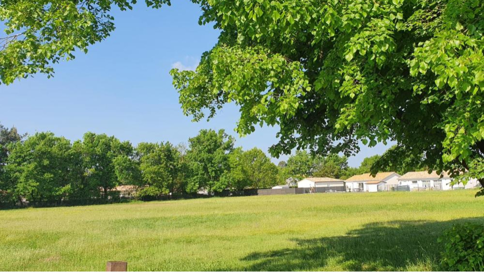 Terrain constructible de 515m2 à Castelnau-de-Médoc/ image 1