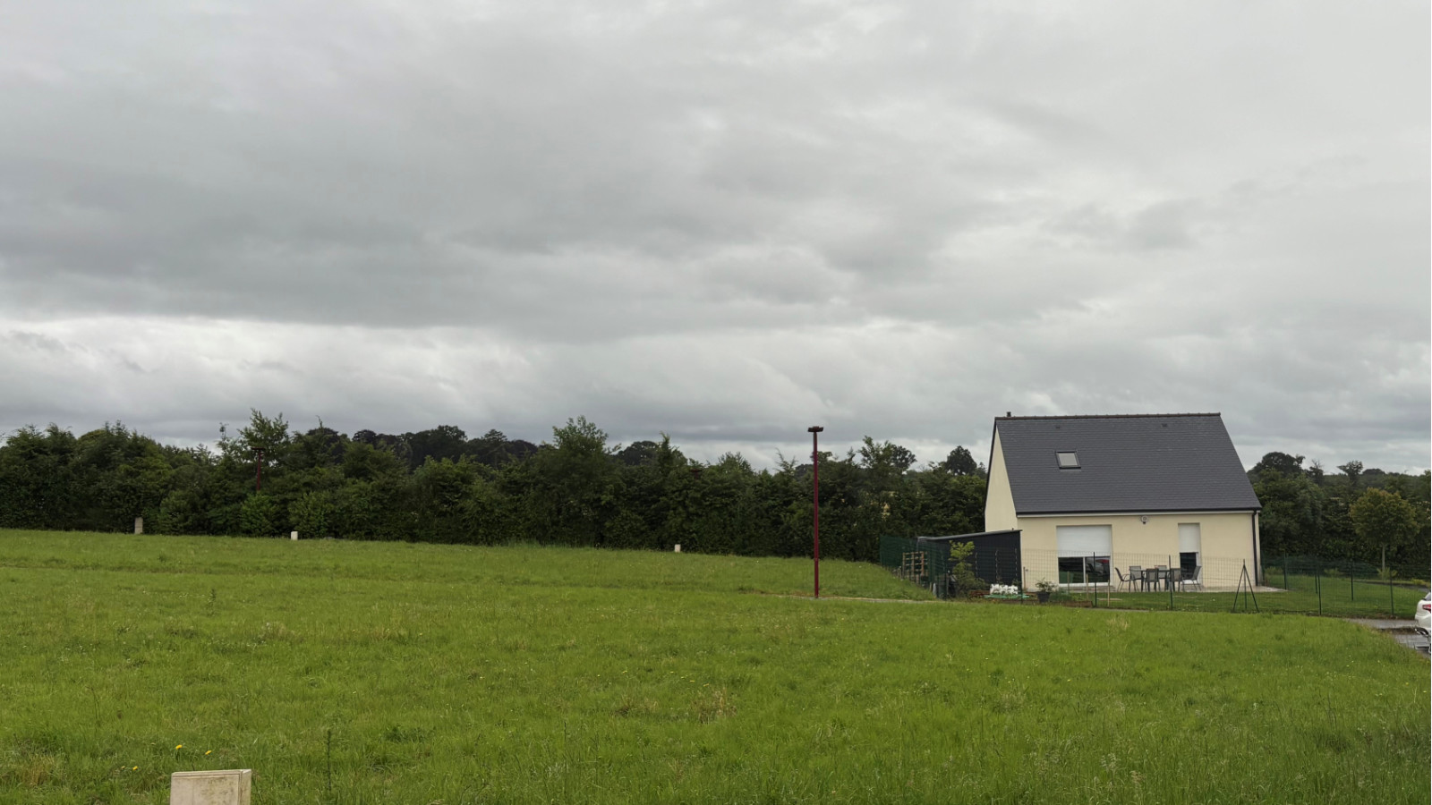 Terrain constructible de 375m2 à Mordelles/ image 1