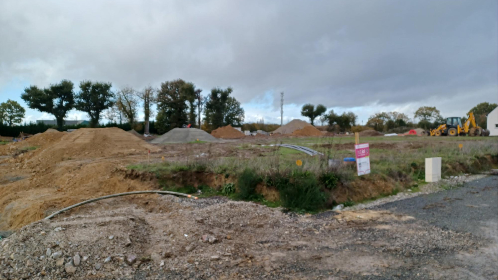 Terrain constructible de 565m2 à Martigné-Ferchaud/ image 1