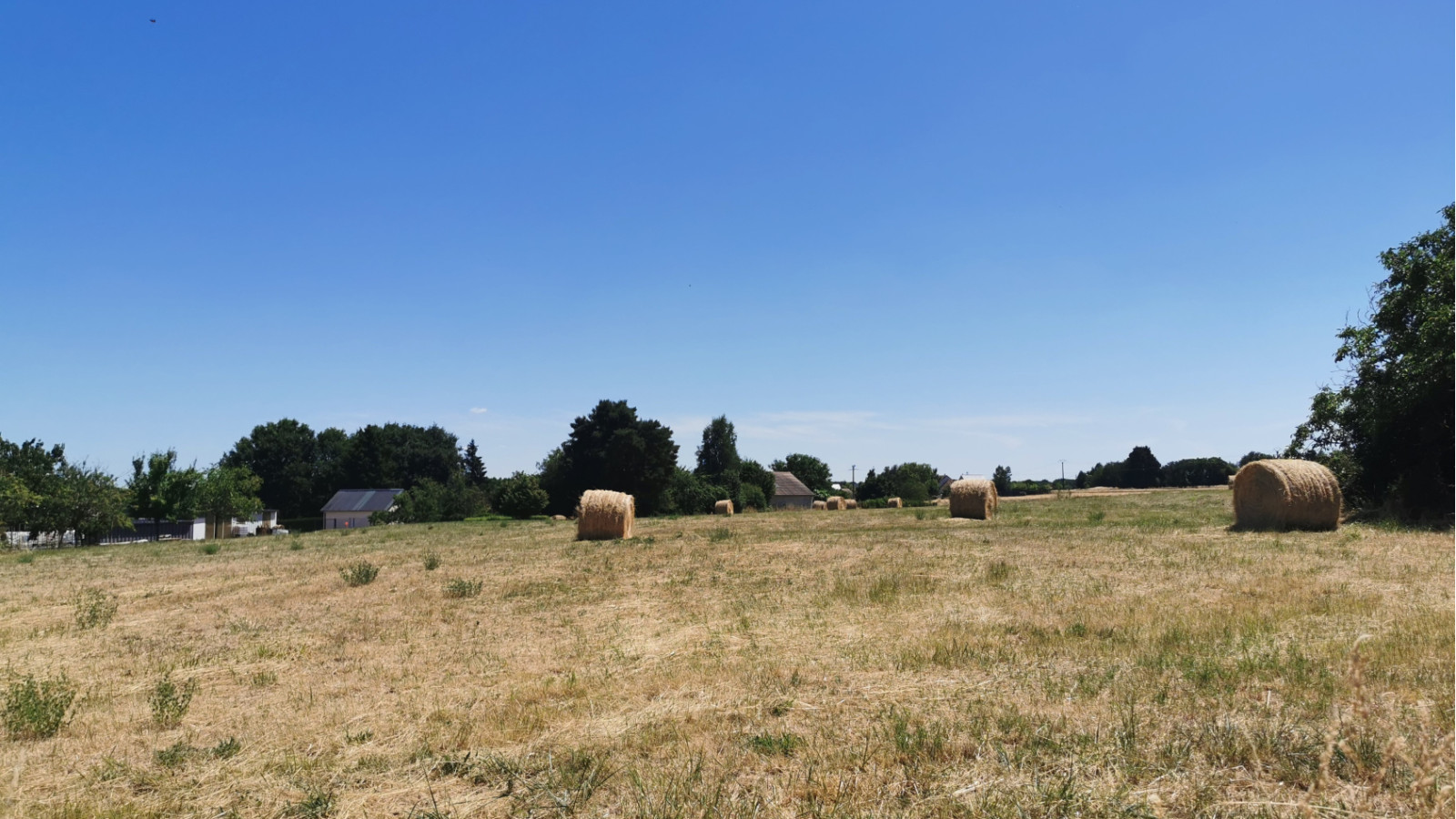 Terrain constructible de 650m2 à Beaumont-Louestault/ image 1