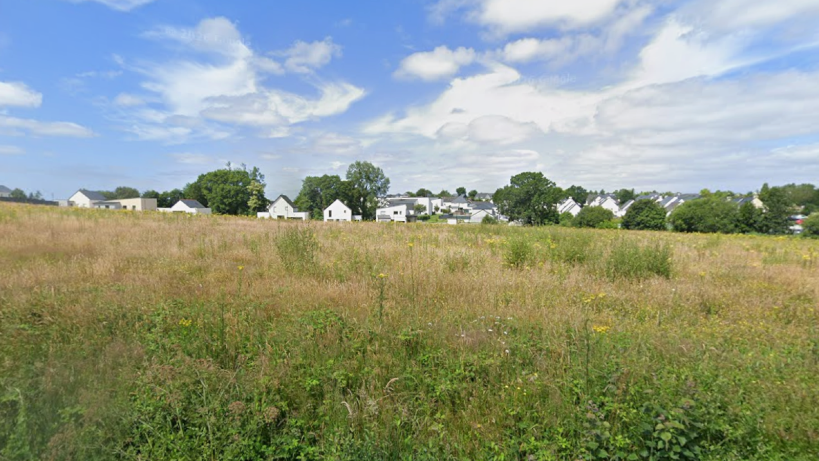 Terrain constructible de 253m2 à Romagné/ image 1