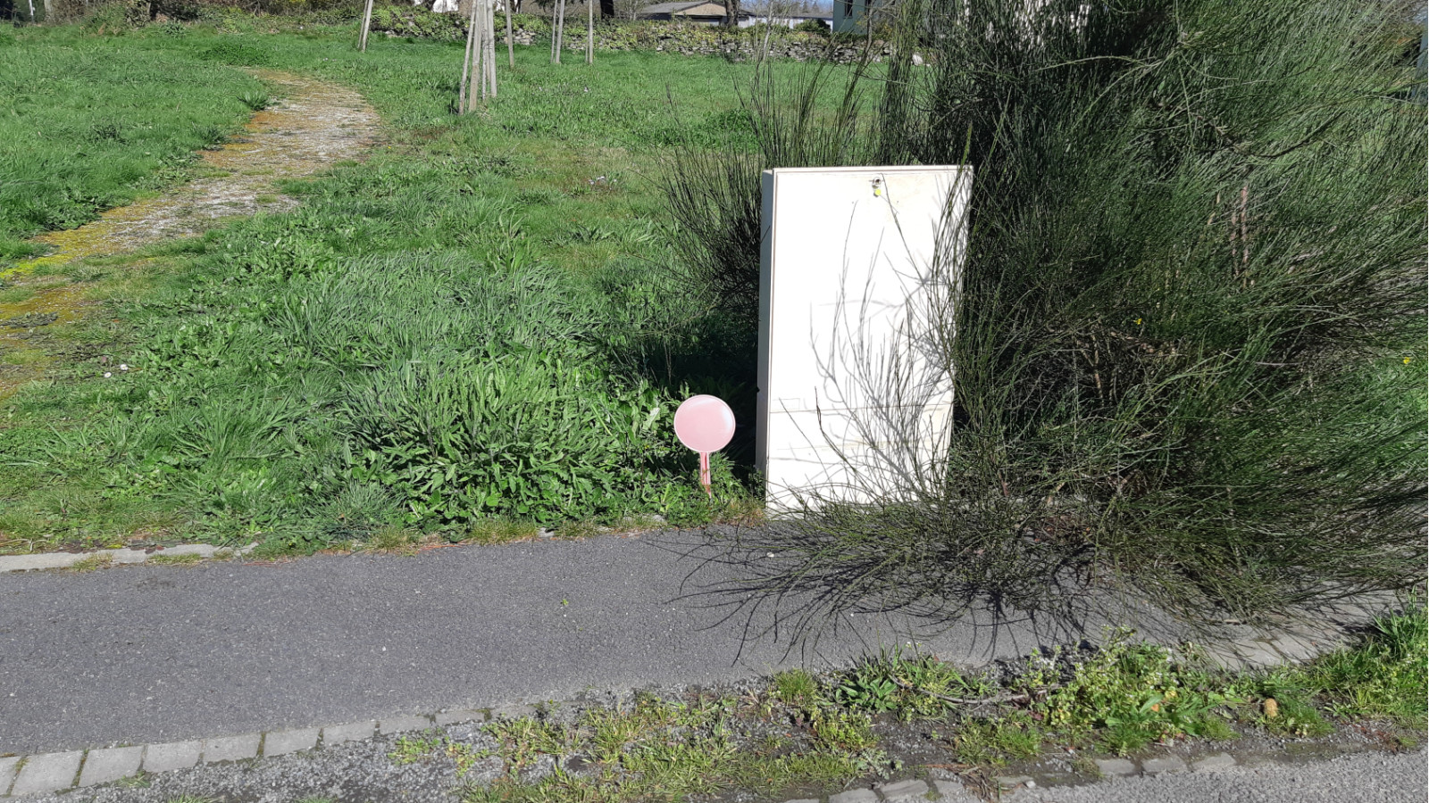 Terrain constructible de 670m2 à Sainte-Reine-de-Bretagne/ image 1