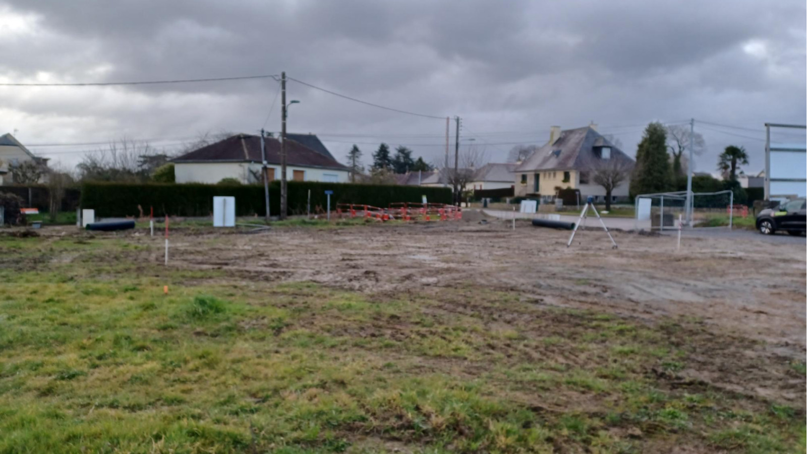 Terrain constructible de 340m2 à Parthenay-de-Bretagne/ image 1
