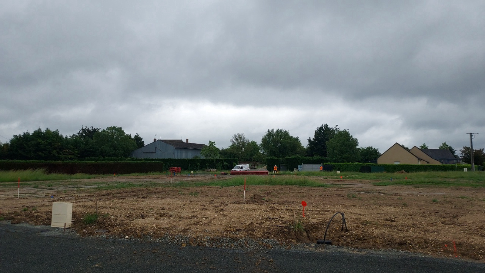 Terrain constructible de 375m2 à Brissac Loire Aubance/ image 1