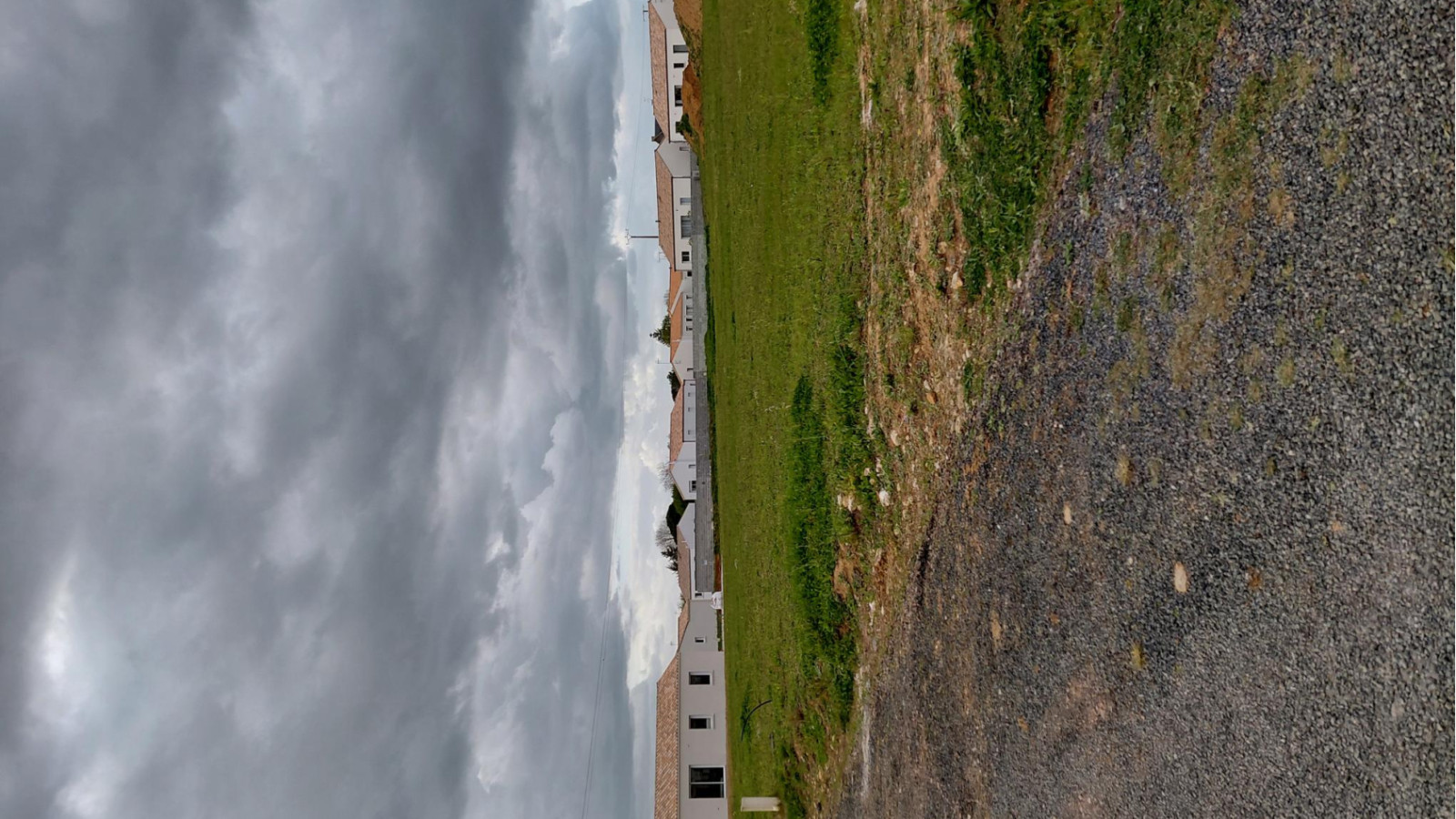 Terrain constructible de 500m2 à Grues/ image 1