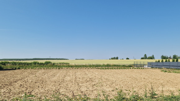 Terrain Aiserey.jpg