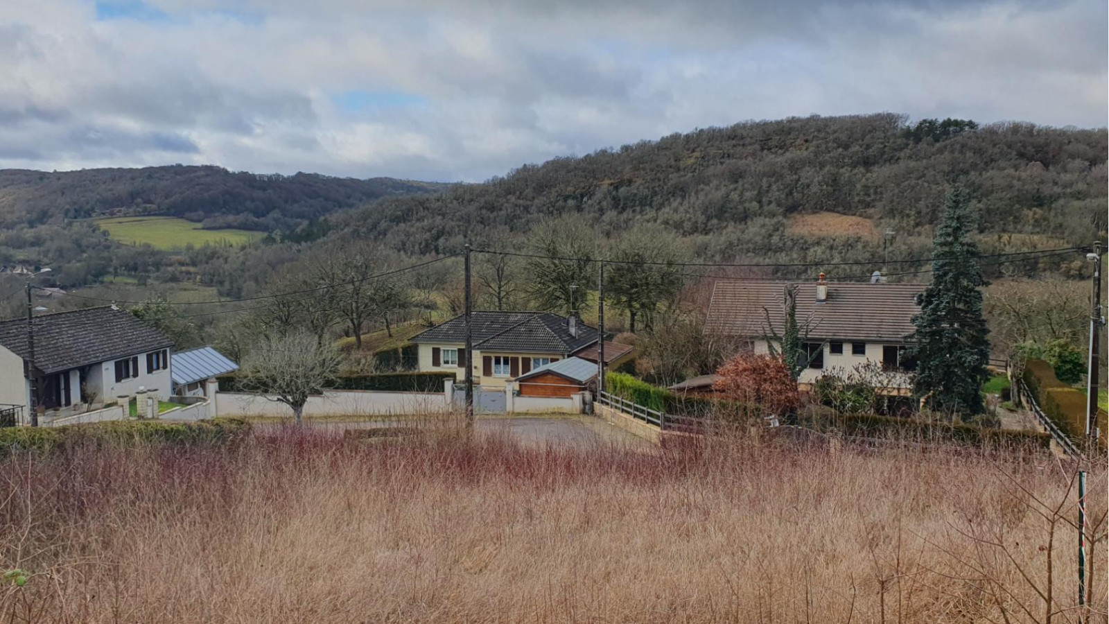 Terrain constructible de 718m2 à Bligny-sur-Ouche/ image 1