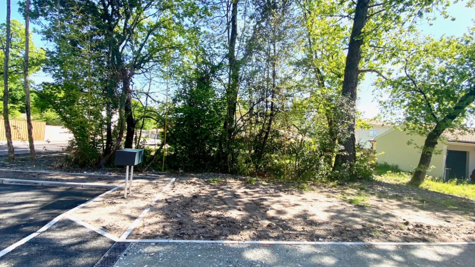 Terrain constructible de 671m2 à Saint-Laurent-Médoc/ image 1