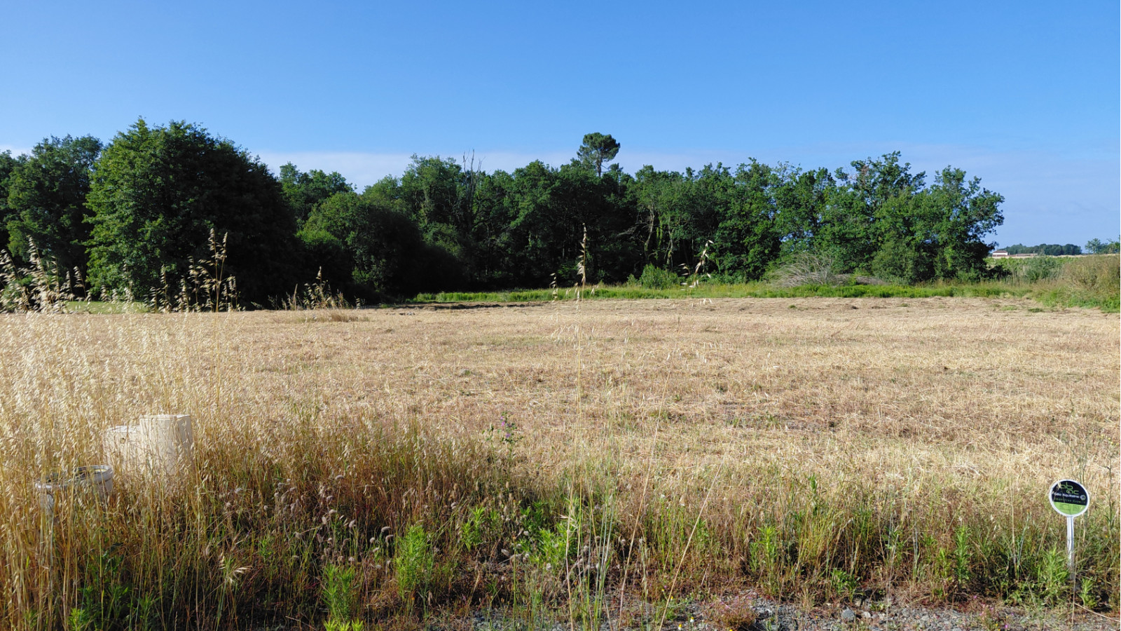 Terrain constructible de 800m2 à Vayres/ image 1