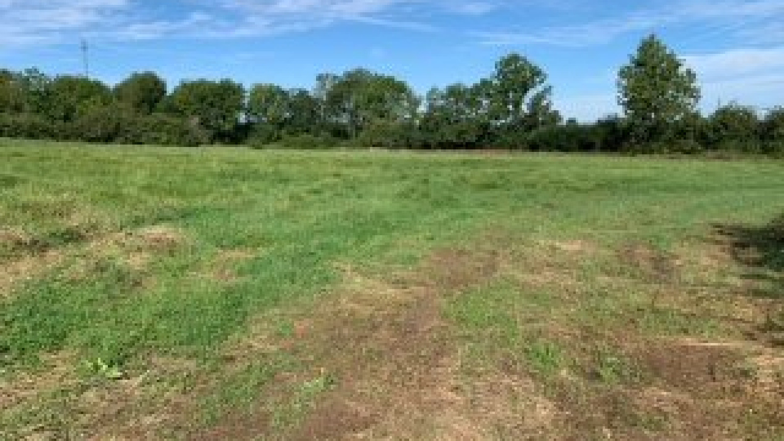 Terrain constructible de 957m2 à Semur-en-Auxois/ image 1
