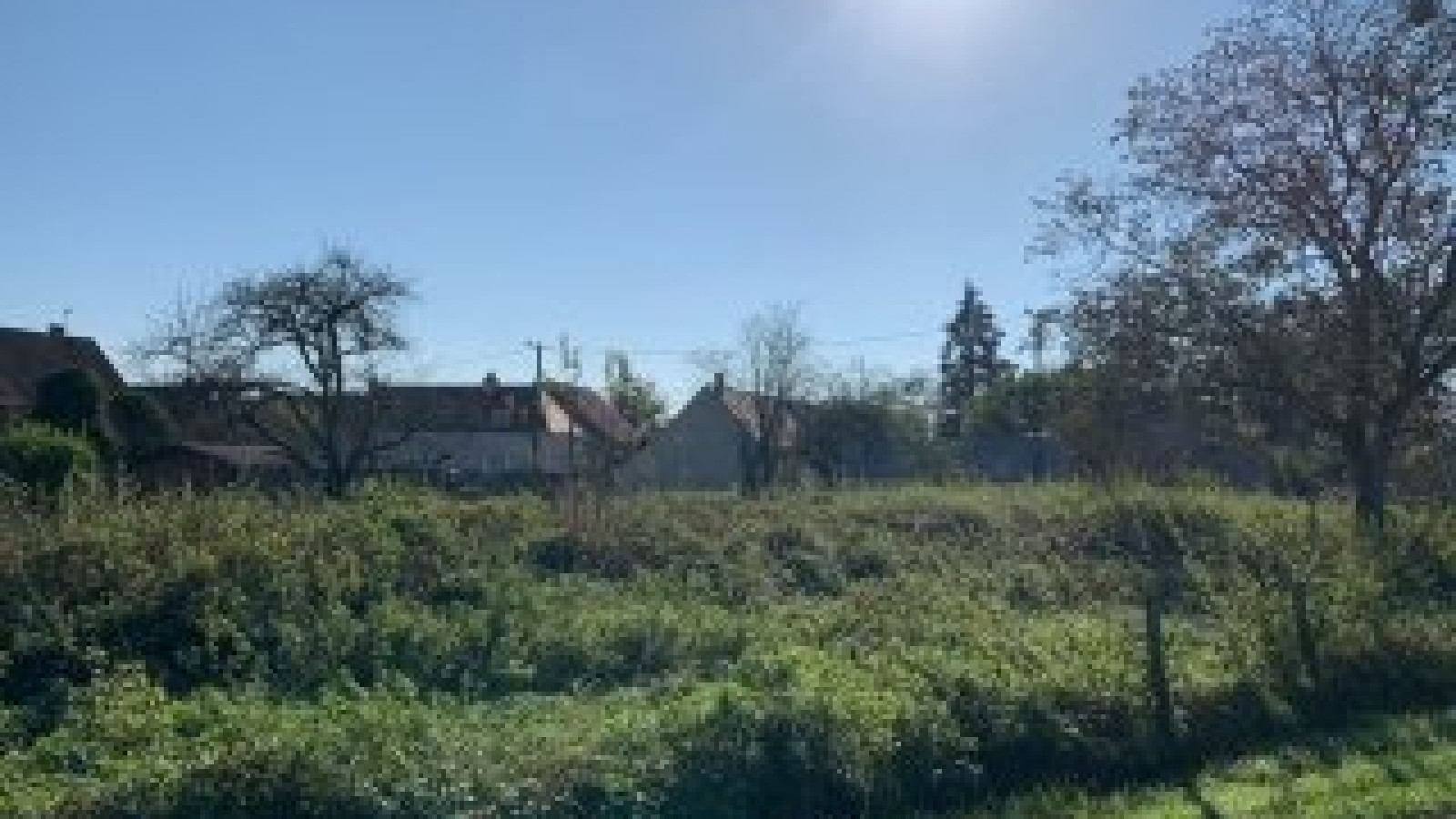 Terrain constructible de 1756m2 à Corrombles/ image 1