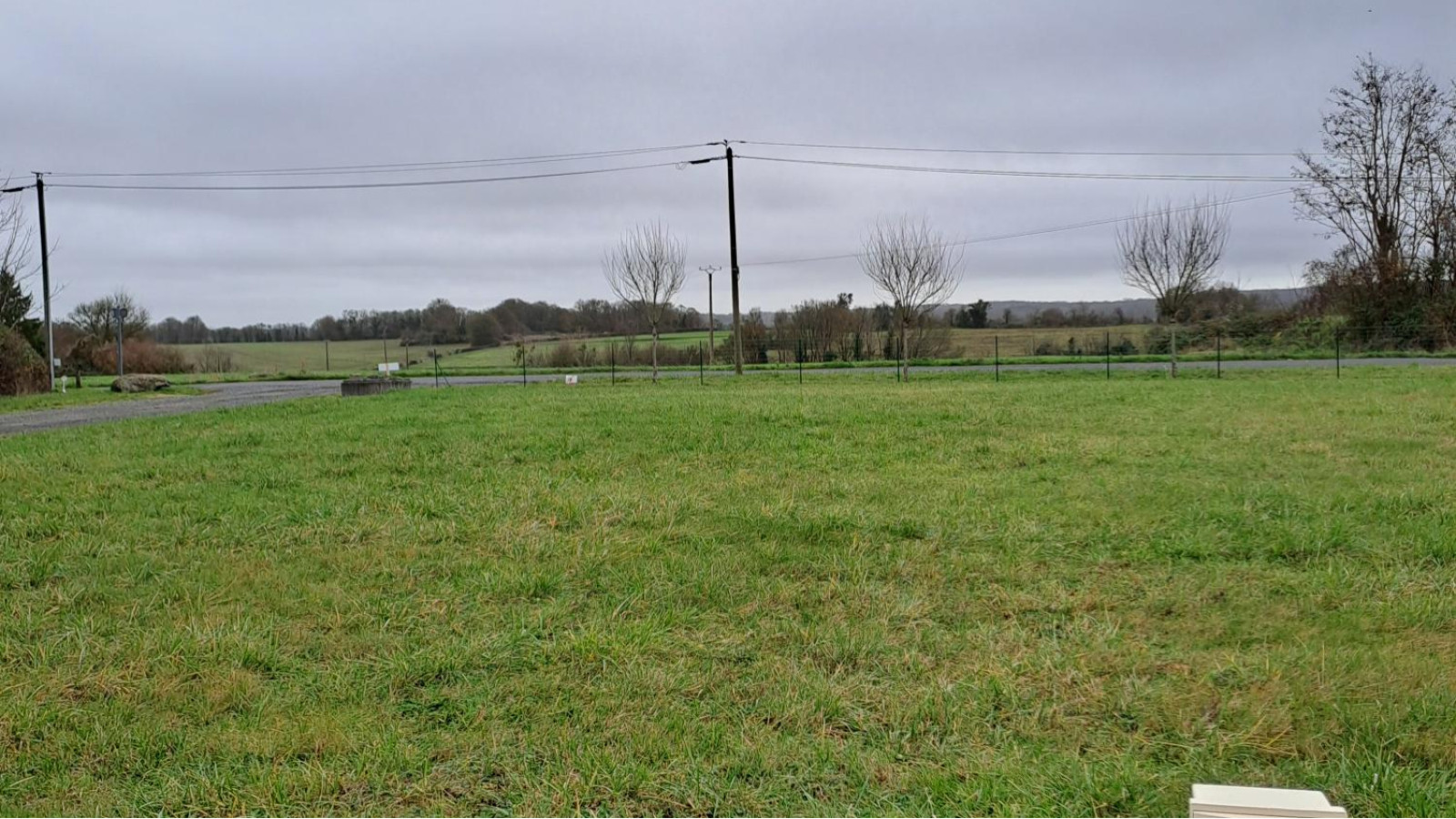 Terrain constructible de 560m2 à Baugé-en-Anjou/ image 1