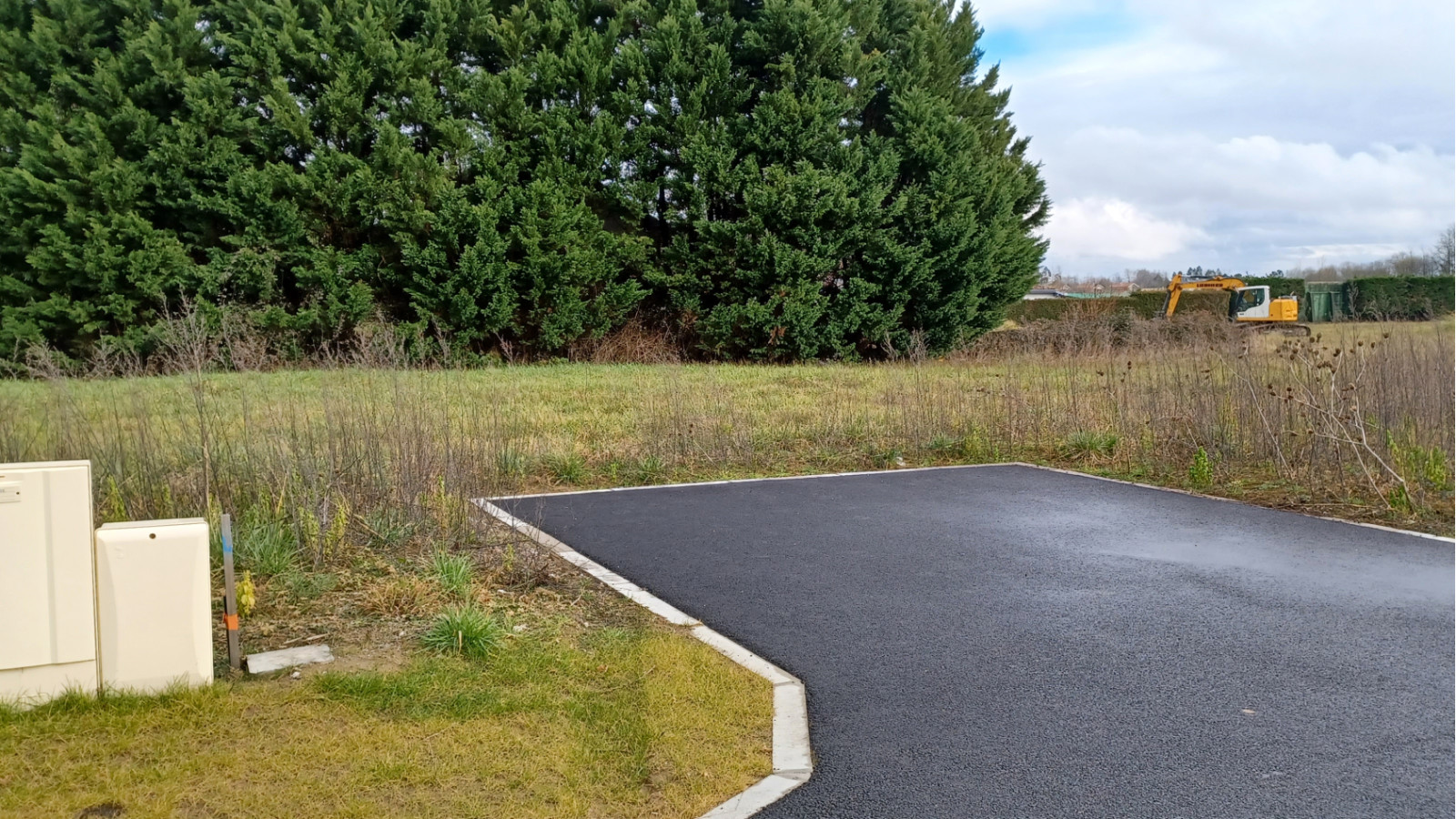 Terrain constructible de 499m2 à Seyresse/ image 1