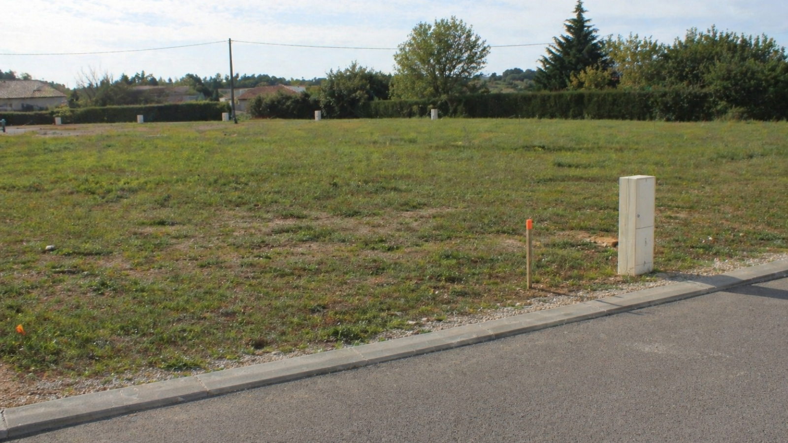 Terrain constructible de 536m2 à Rion-des-Landes/ image 1