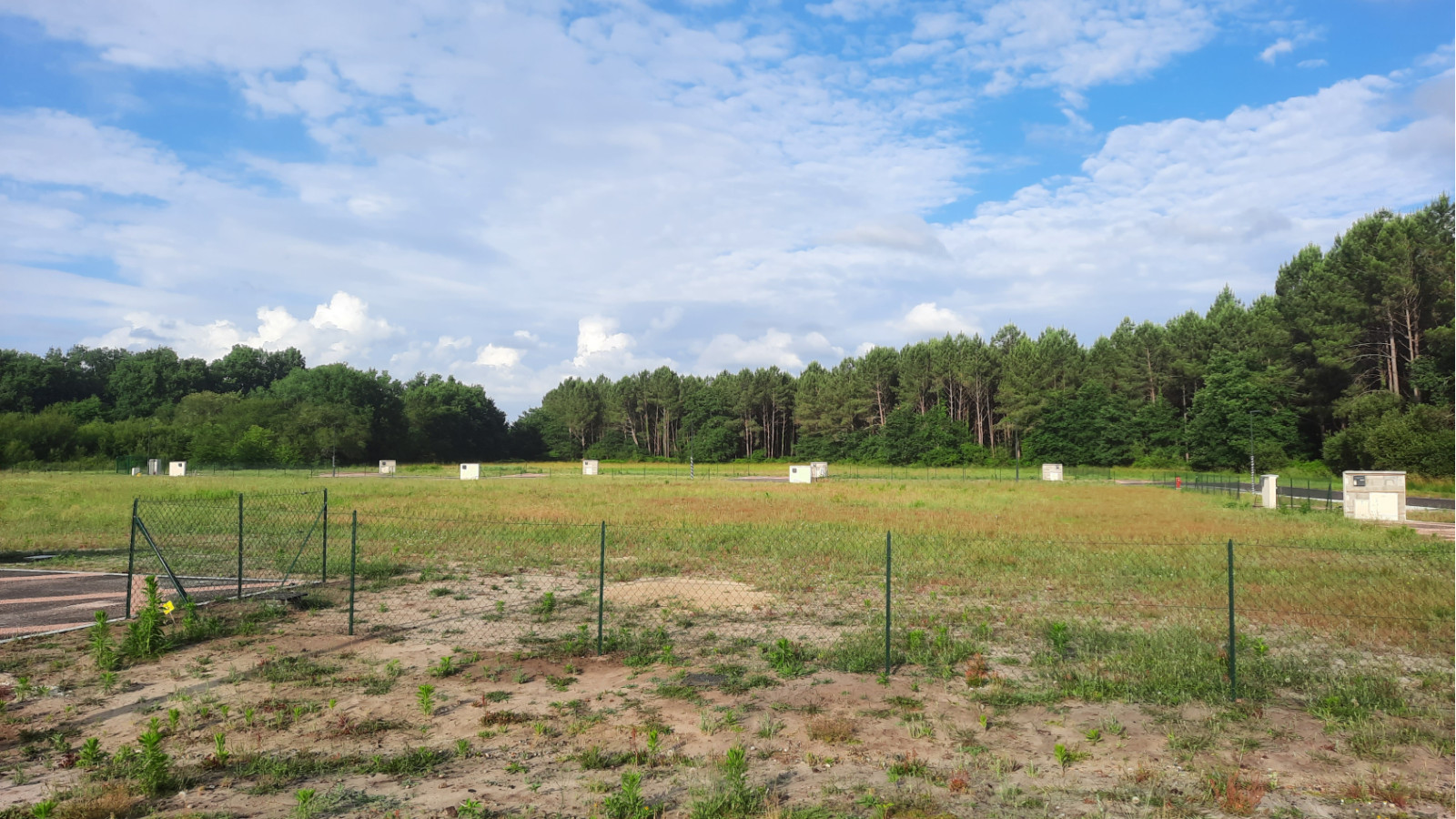 Terrain constructible de 636m2 à Aureilhan/ image 1