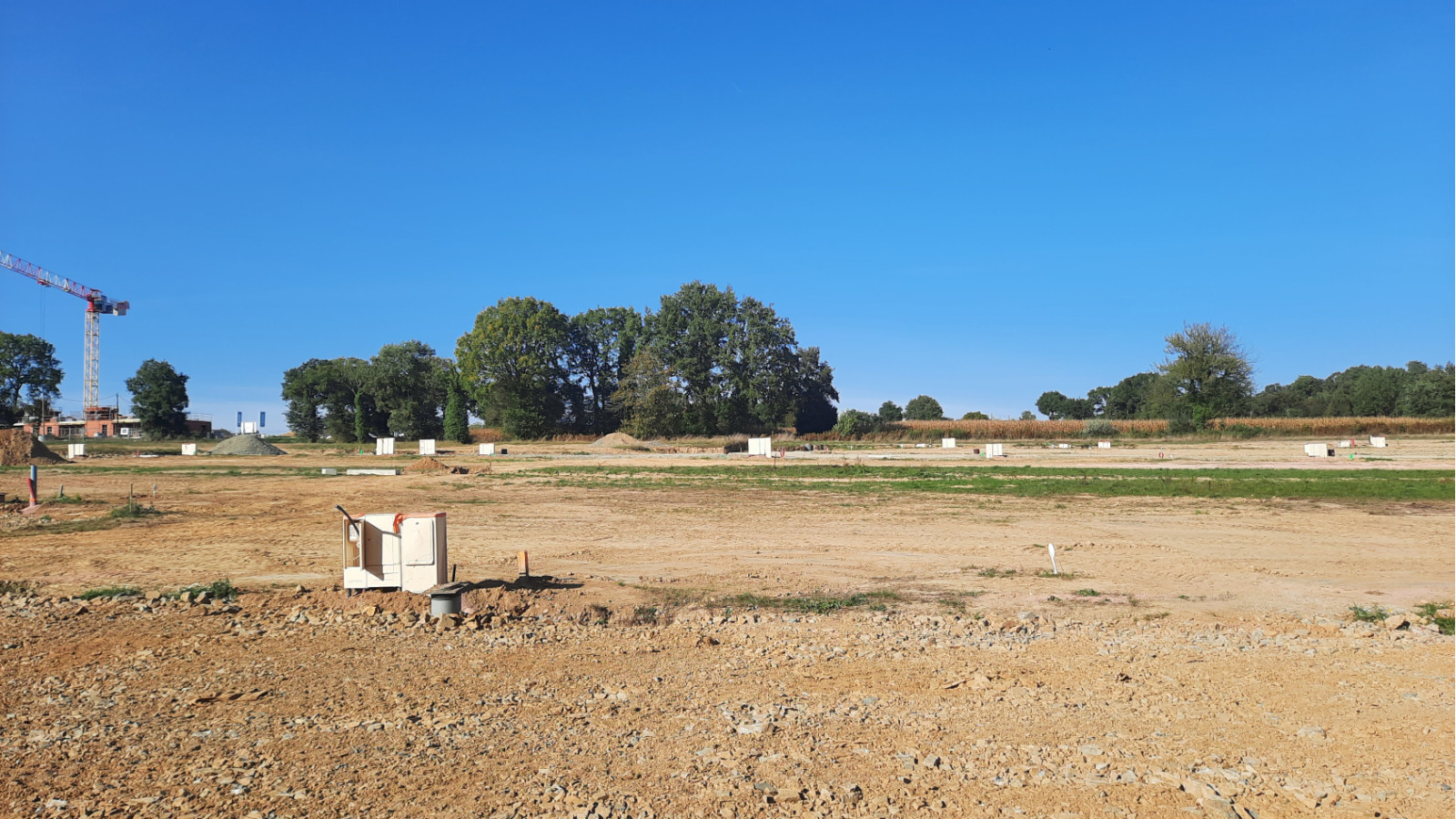 Terrain constructible de 336m2 à Parthenay-de-Bretagne/ image 1
