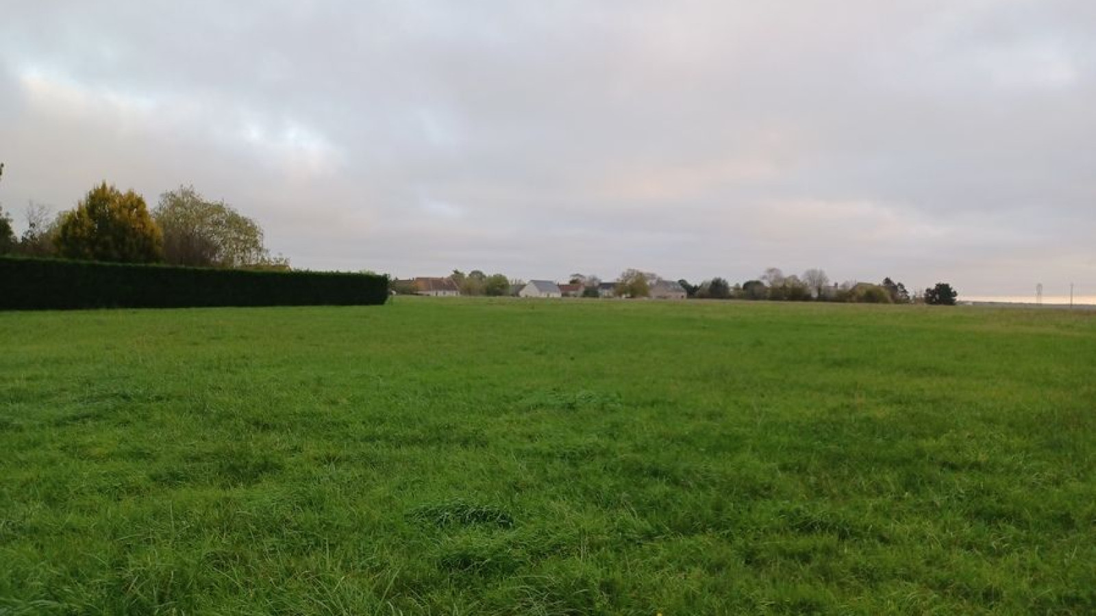 Terrain constructible de 360m2 à Beaumont-Louestault/ image 1
