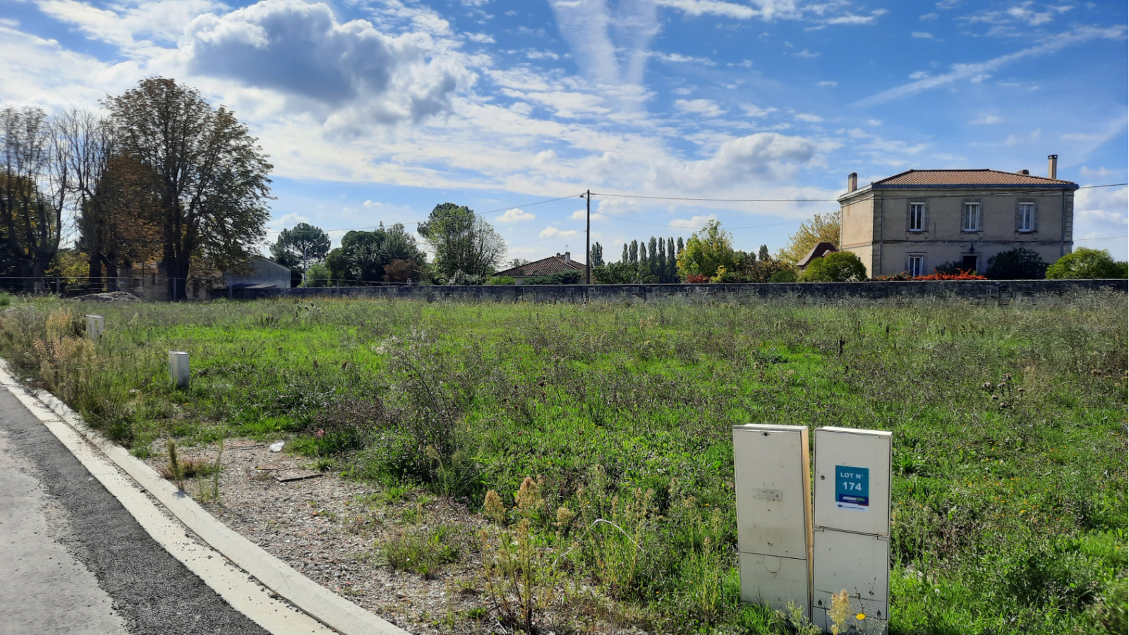 Terrain constructible de 379m2 à Libourne/ image 1