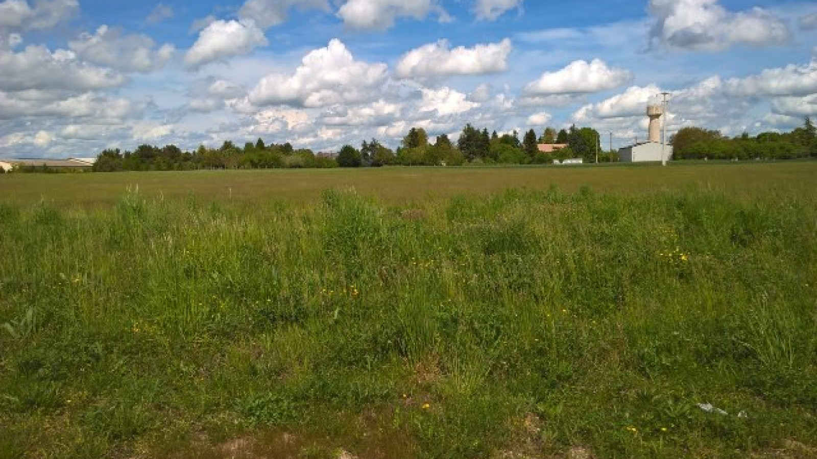 Terrain constructible de 1000m2 à Coudroy/ image 1