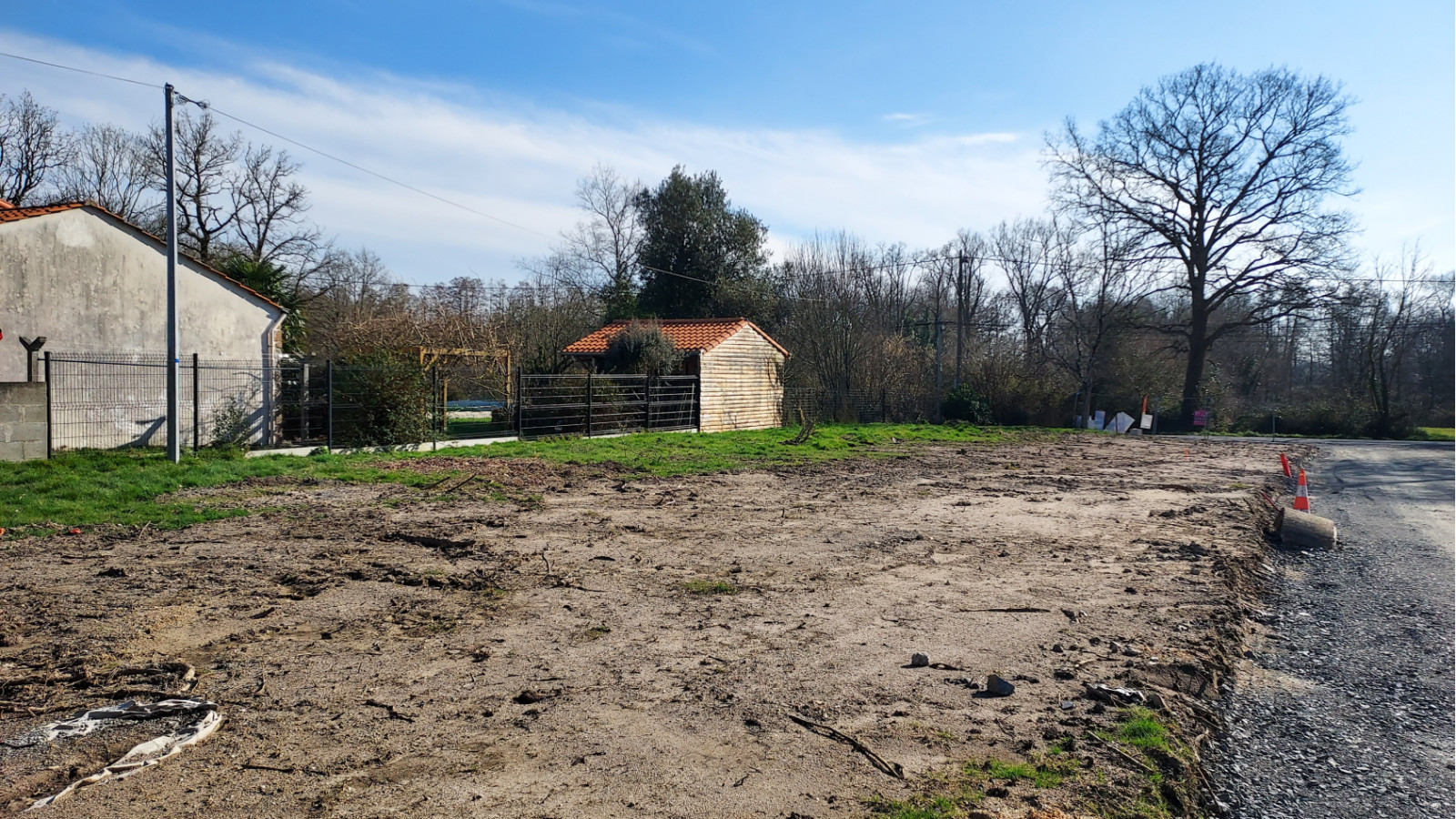 Terrain constructible de 510m2 à Teillé/ image 1