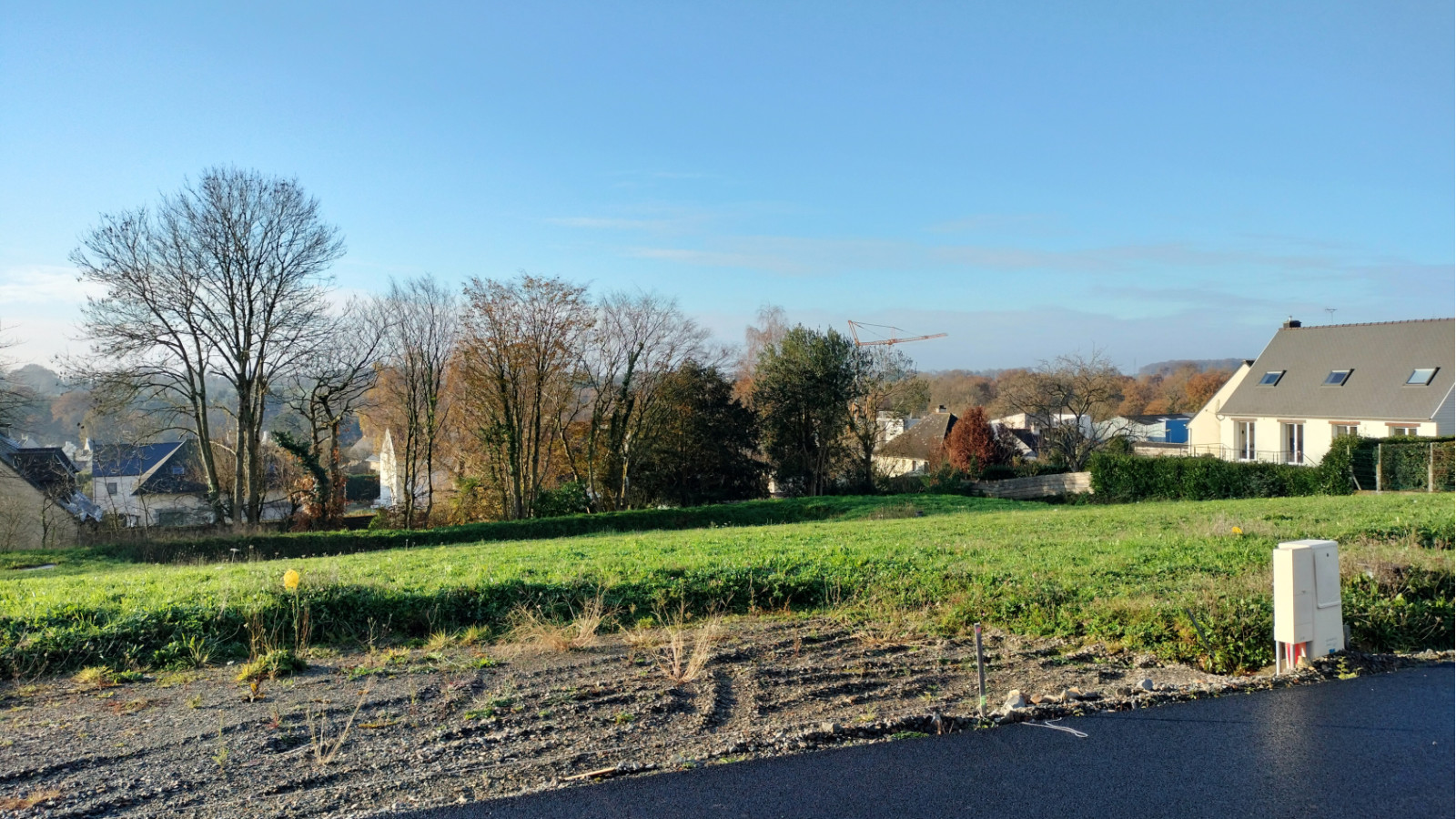 Terrain constructible de 340m2 à Saint-Aubin-des-Landes/ image 1