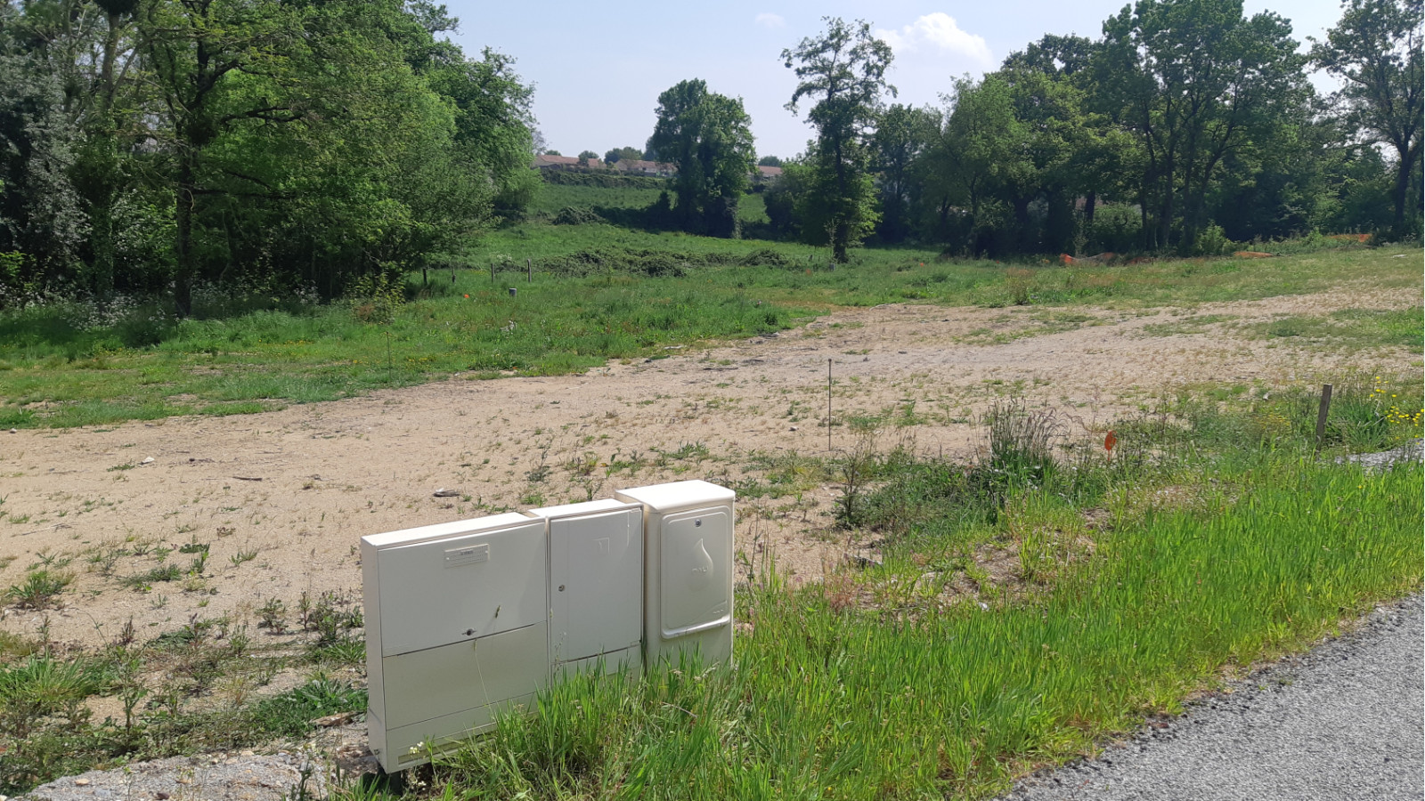 Terrain constructible de 220m2 à Saint-Symphorien/ image 1