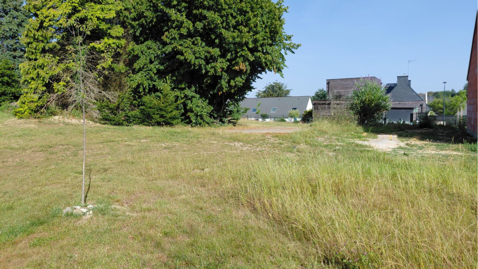 Terrain constructible de 403m2 à Hennebont/ image 1