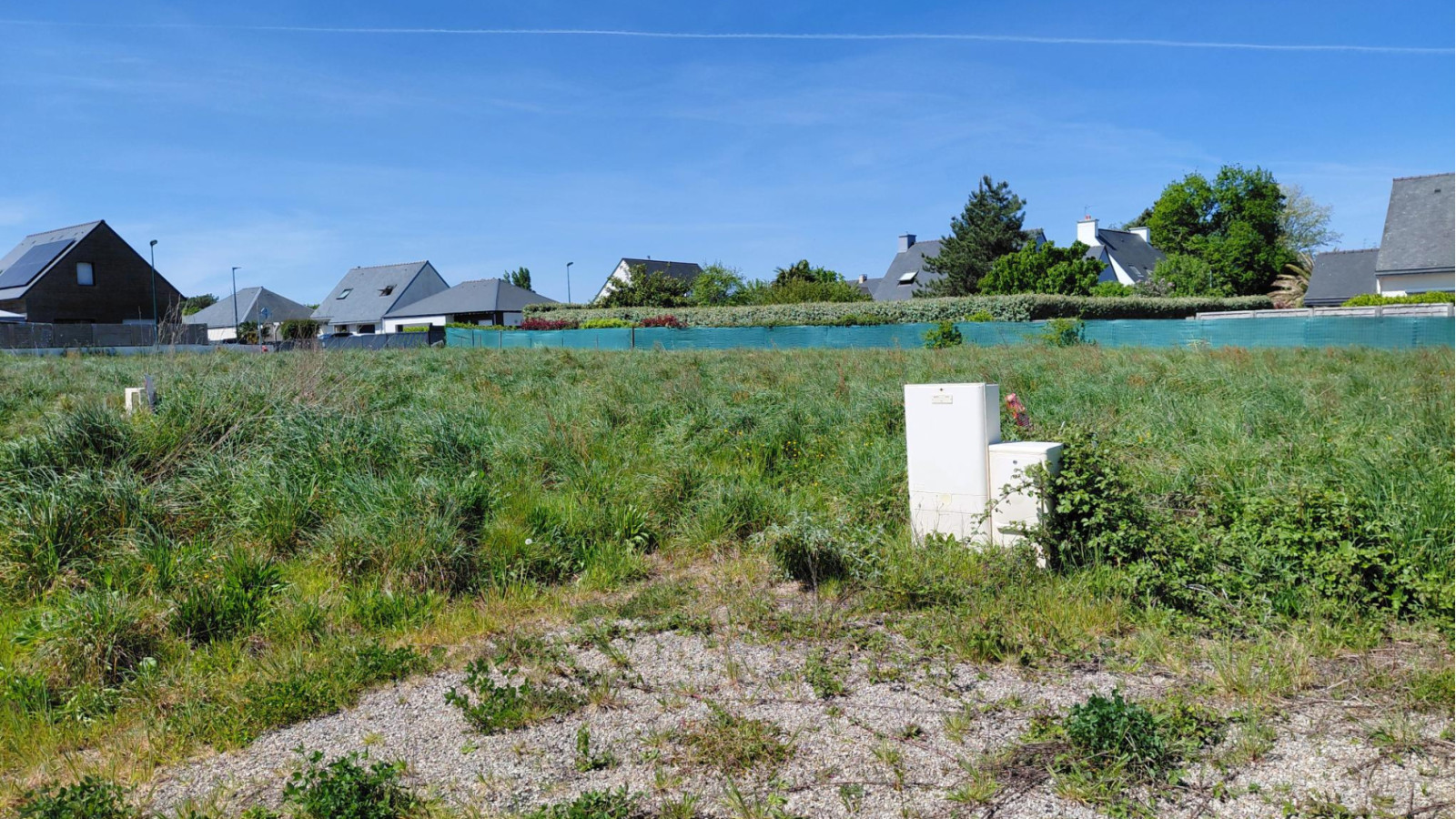 Terrain constructible de 373m2 à Sainte-Hélène/ image 1