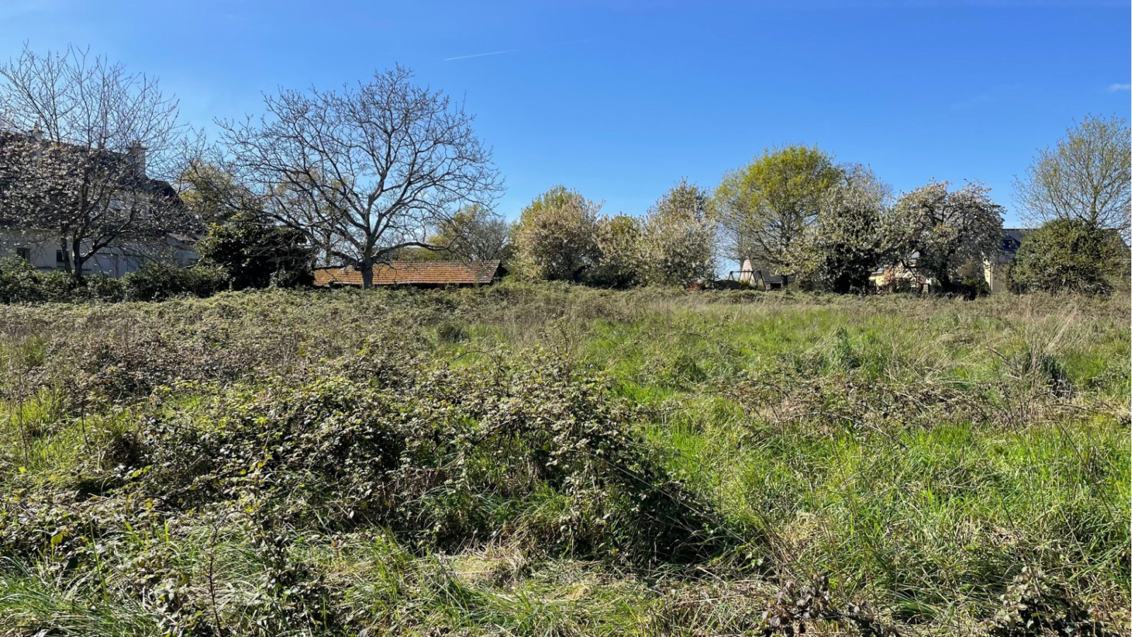 Terrain constructible de 309m2 à Merlevenez/ image 1