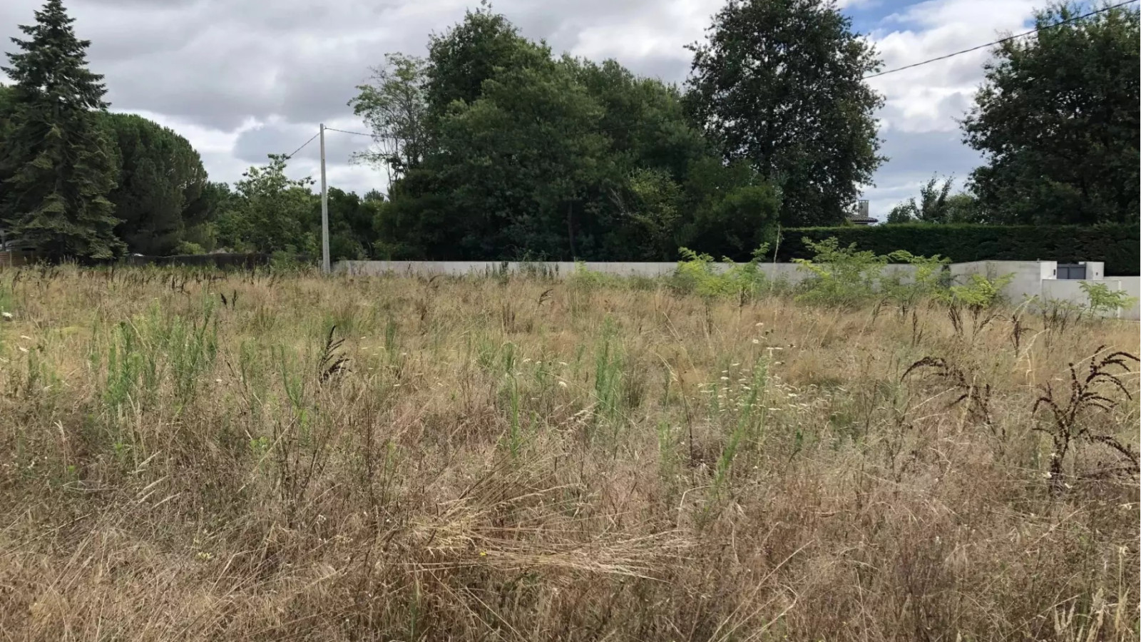 Terrain constructible de 720m2 à Martillac/ image 1