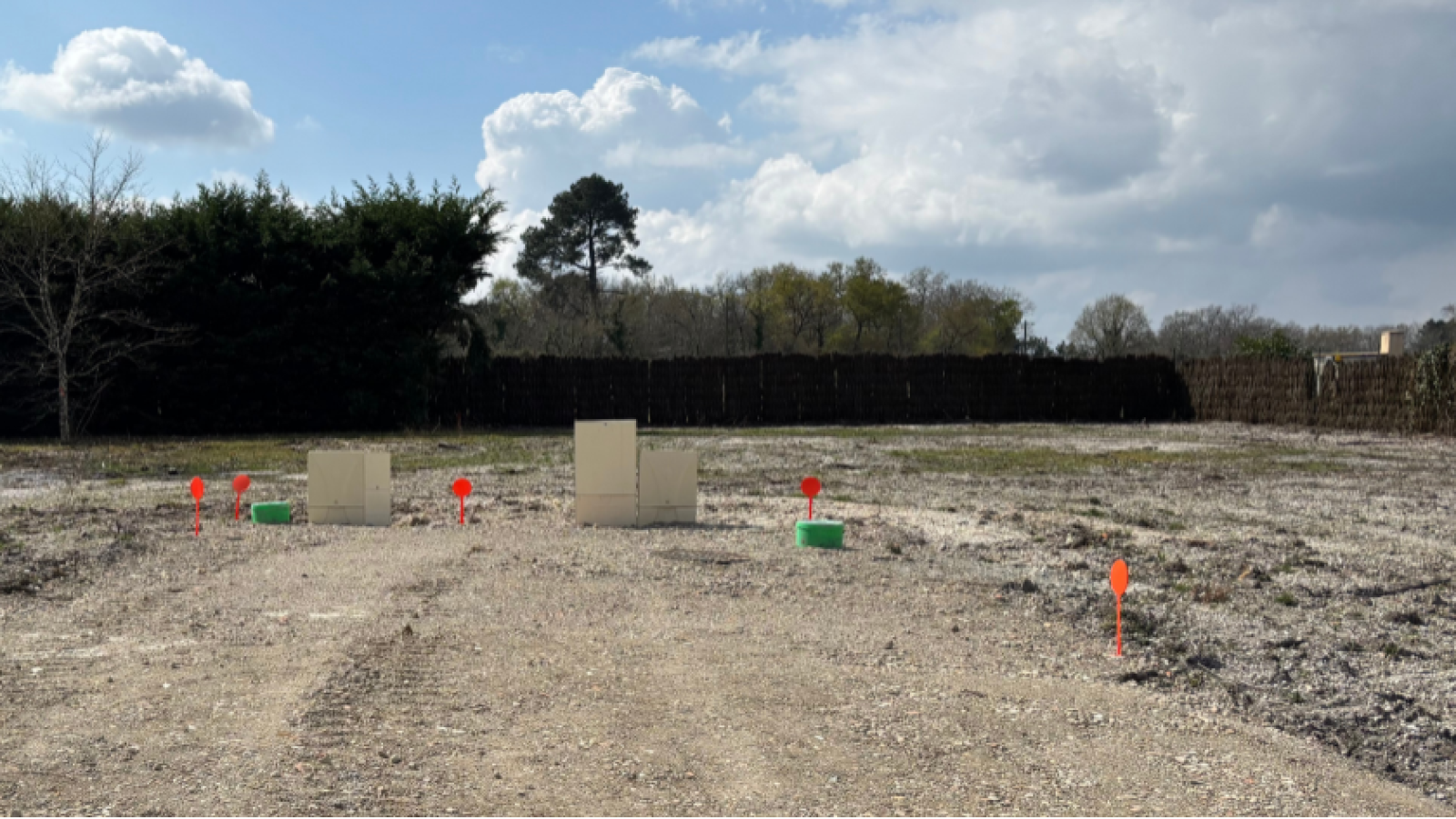 Terrain constructible de 859m2 à Cestas/ image 1