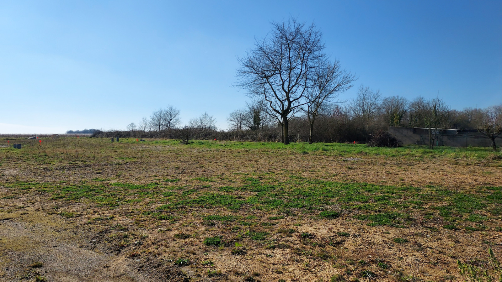 Terrain constructible de 291m2 à Joué-sur-Erdre/ image 1