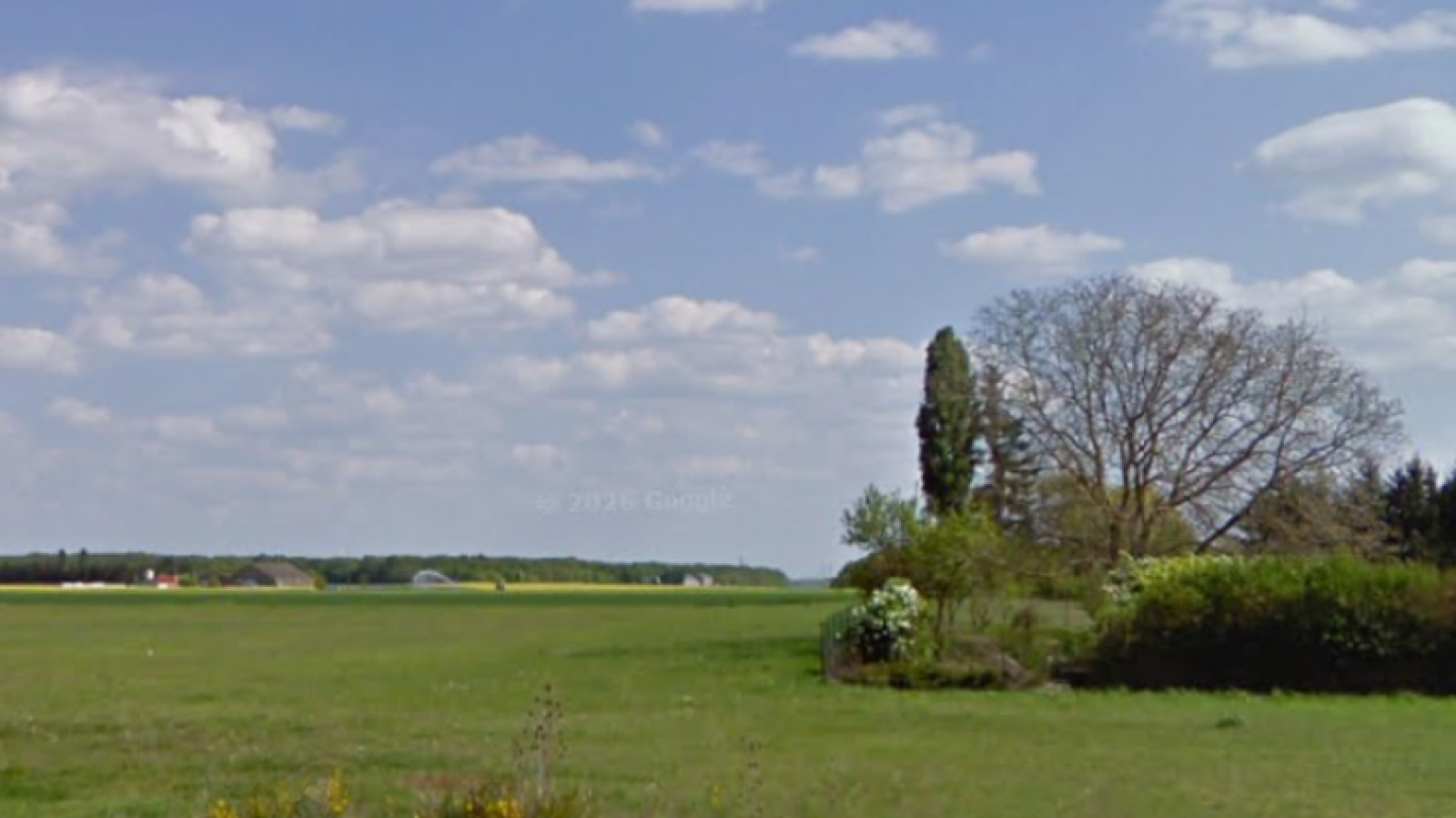 Terrain constructible de 761m2 à Huisseau-sur-Mauves/ image 1