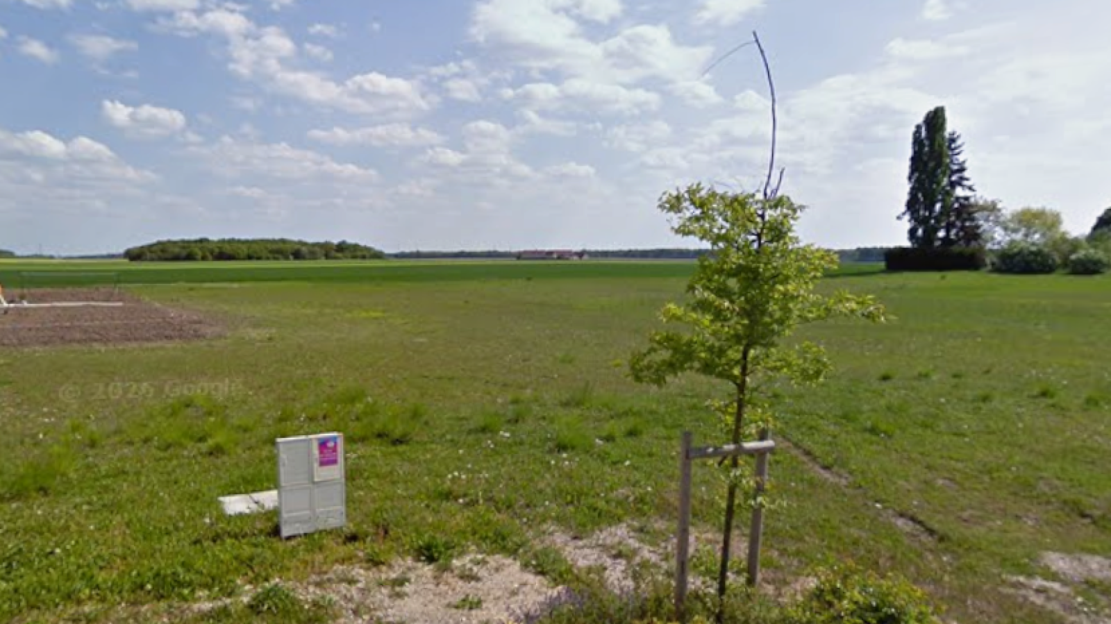 Terrain constructible de 825m2 à Huisseau-sur-Mauves/ image 1