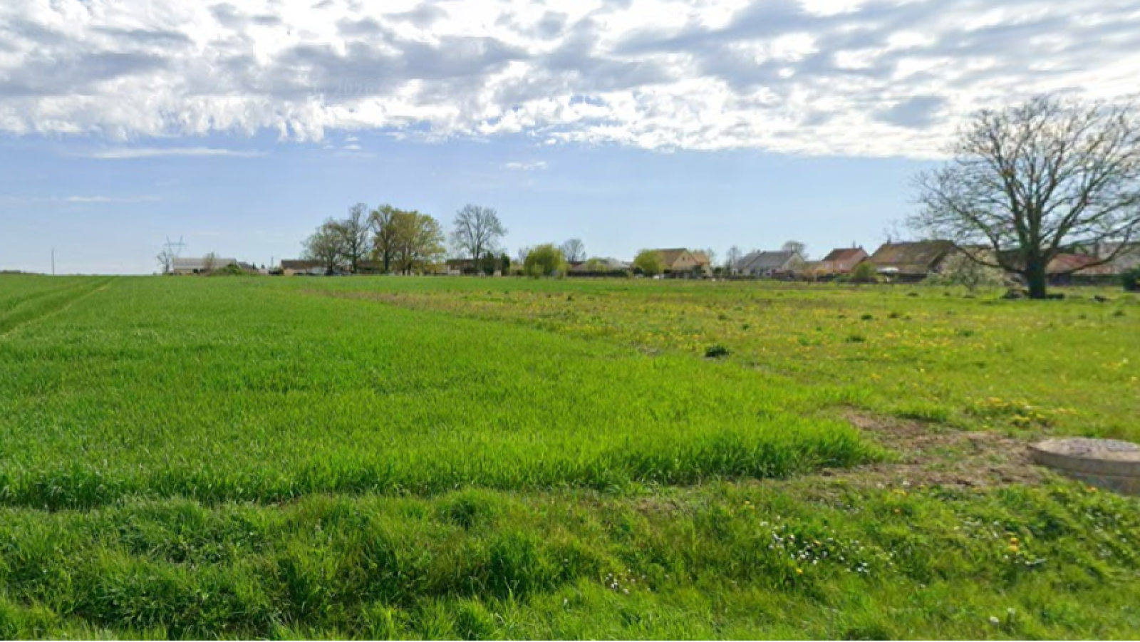 Terrain constructible de 1037m2 à Corberon/ image 1