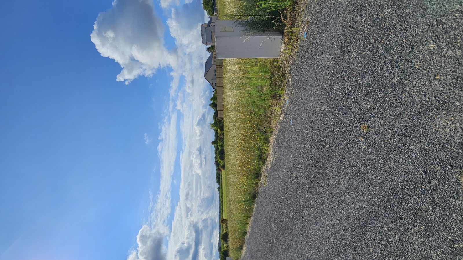 Terrain constructible de 571m2 à Bellevigne-les-Châteaux/ image 1