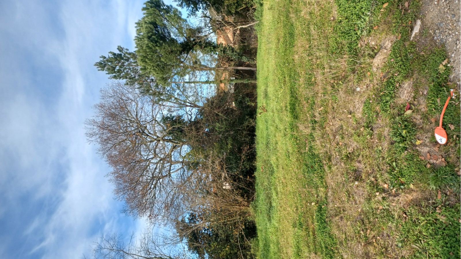 Terrain constructible de 612m2 à Virelade/ image 1