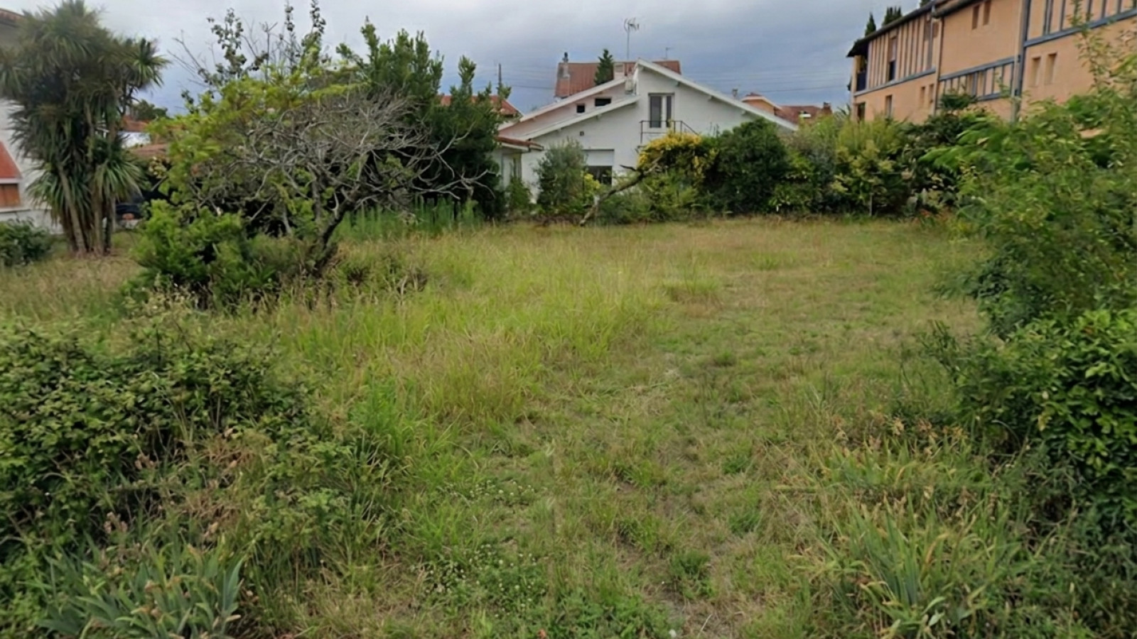 Terrain constructible de 320m2 à Dax/ image 1