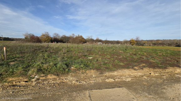 Terrain clenay lot 2 (1).jpg
