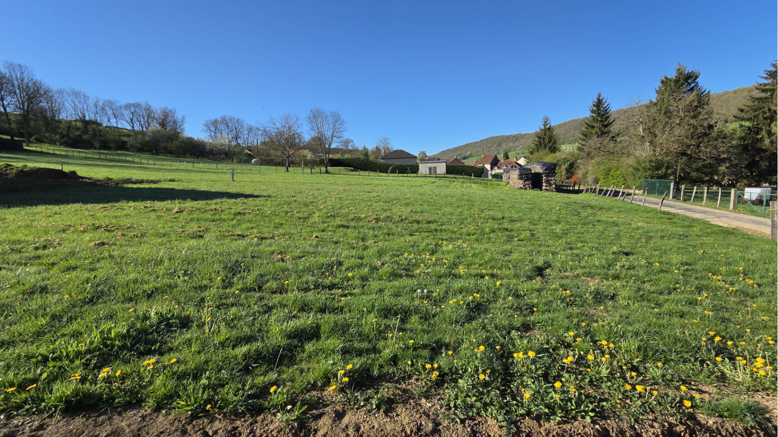 Terrain constructible de 780m2 à Blaisy-Bas/ image 1
