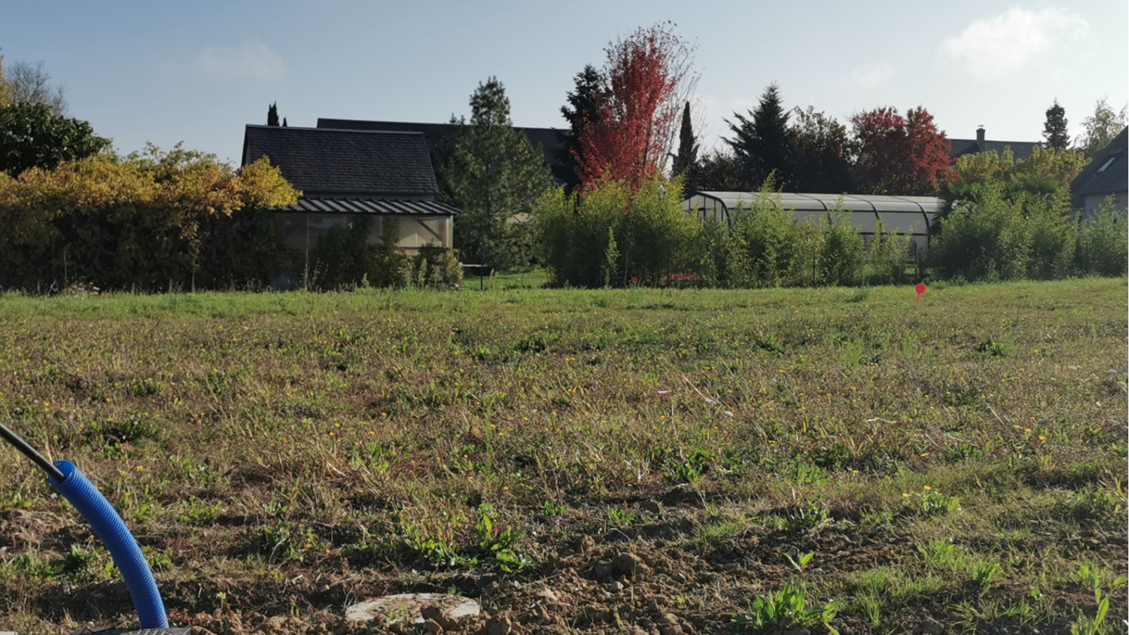 Terrain constructible de 482m2 à Luynes/ image 1