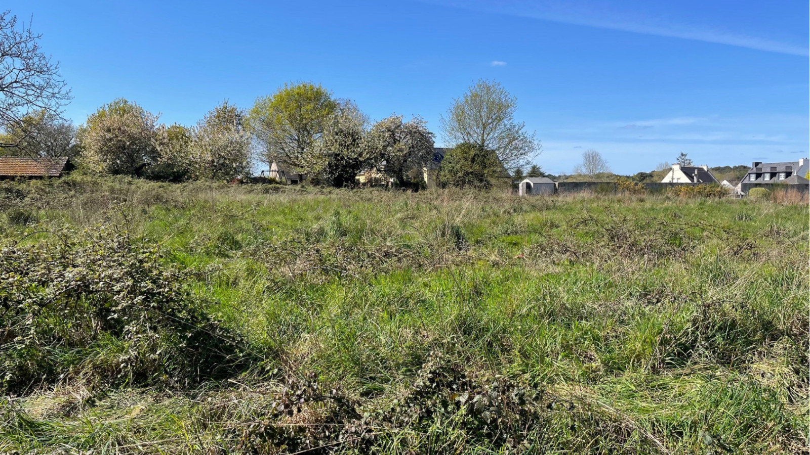 Terrain constructible de 309m2 à Merlevenez/ image 1