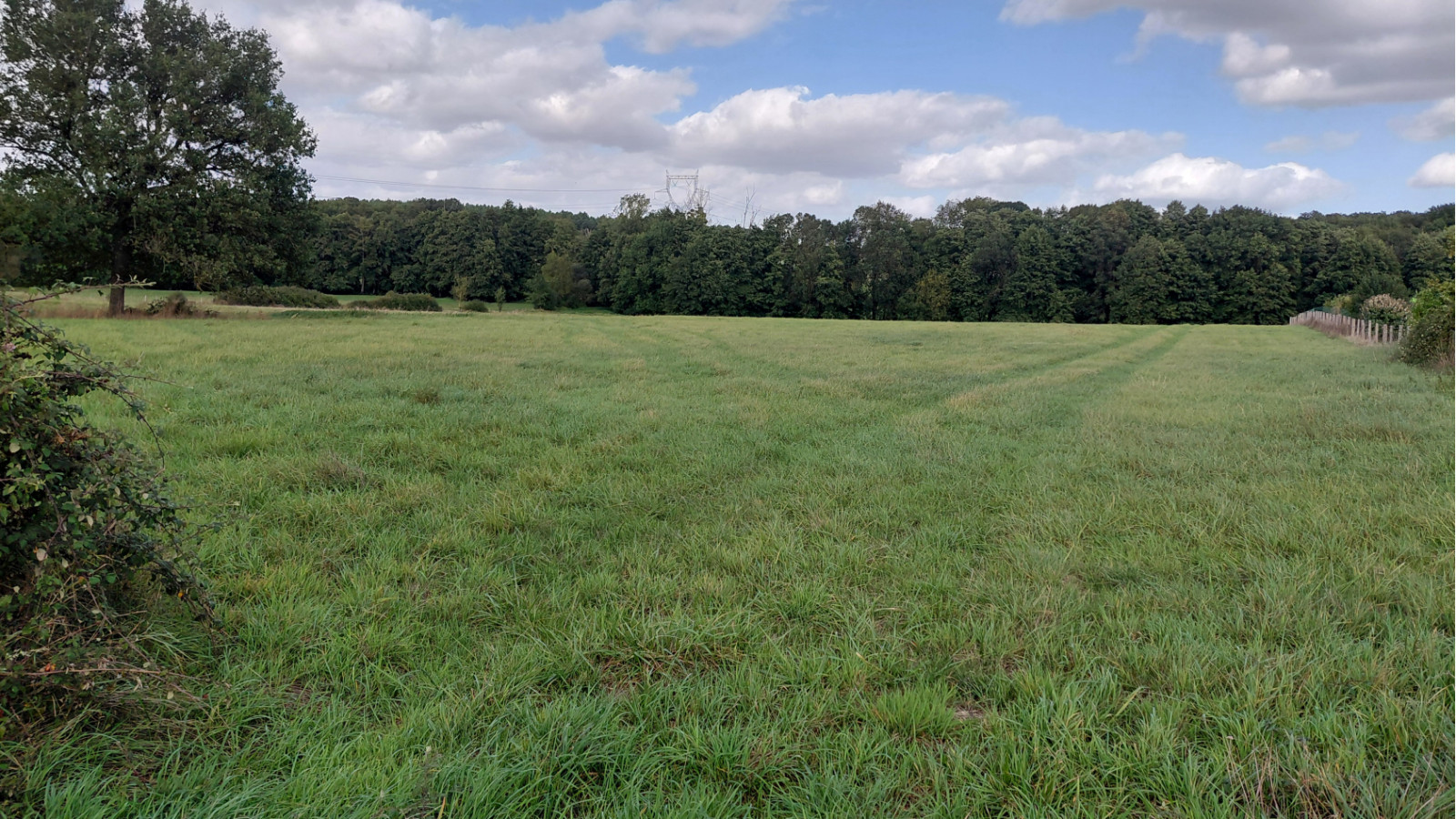 Terrain constructible de 497m2 à Mettray/ image 1