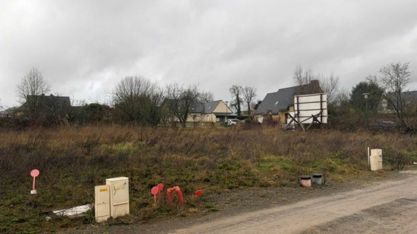 Terrain constructible de 220m2 à Saint-Symphorien/ image 1