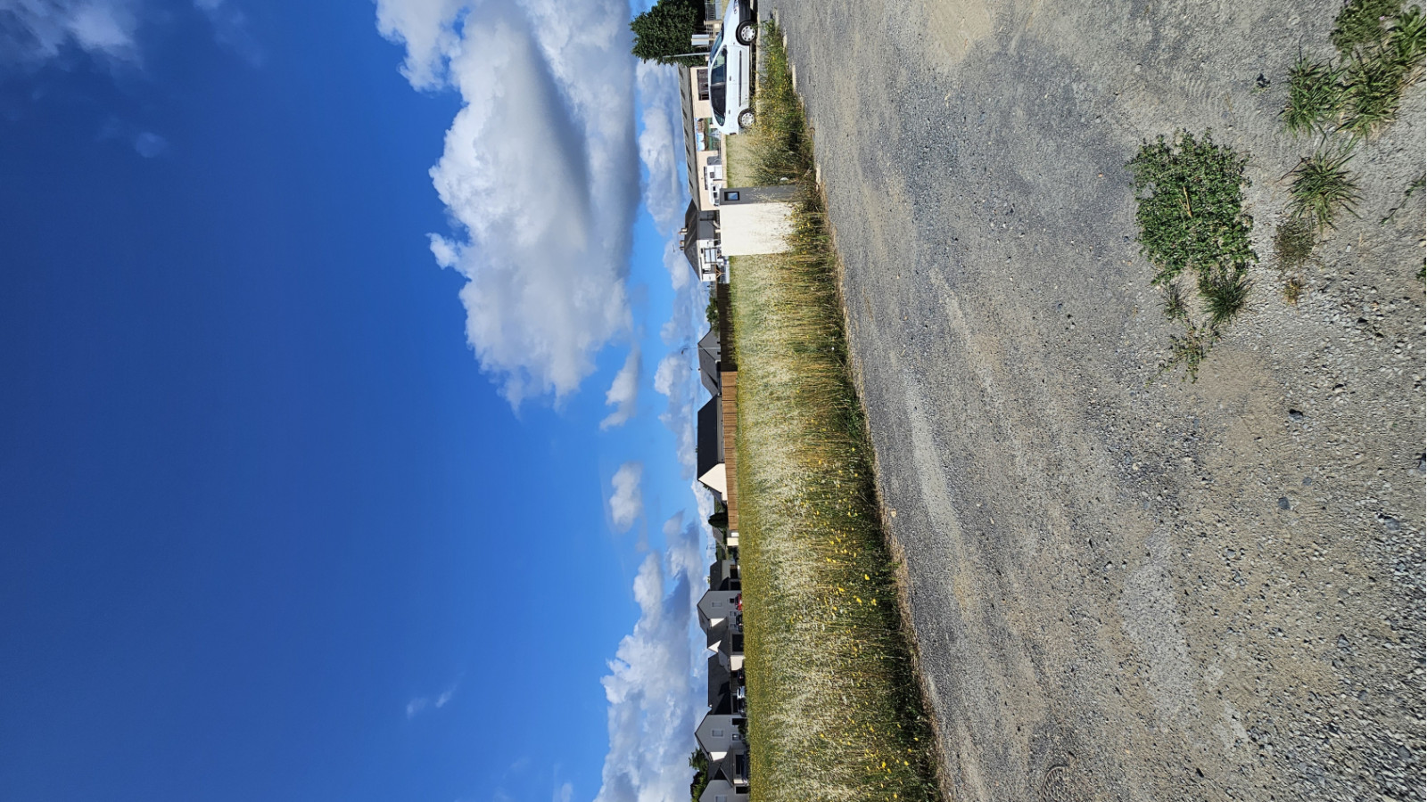 Terrain constructible de 556m2 à Bellevigne-les-Châteaux/ image 1